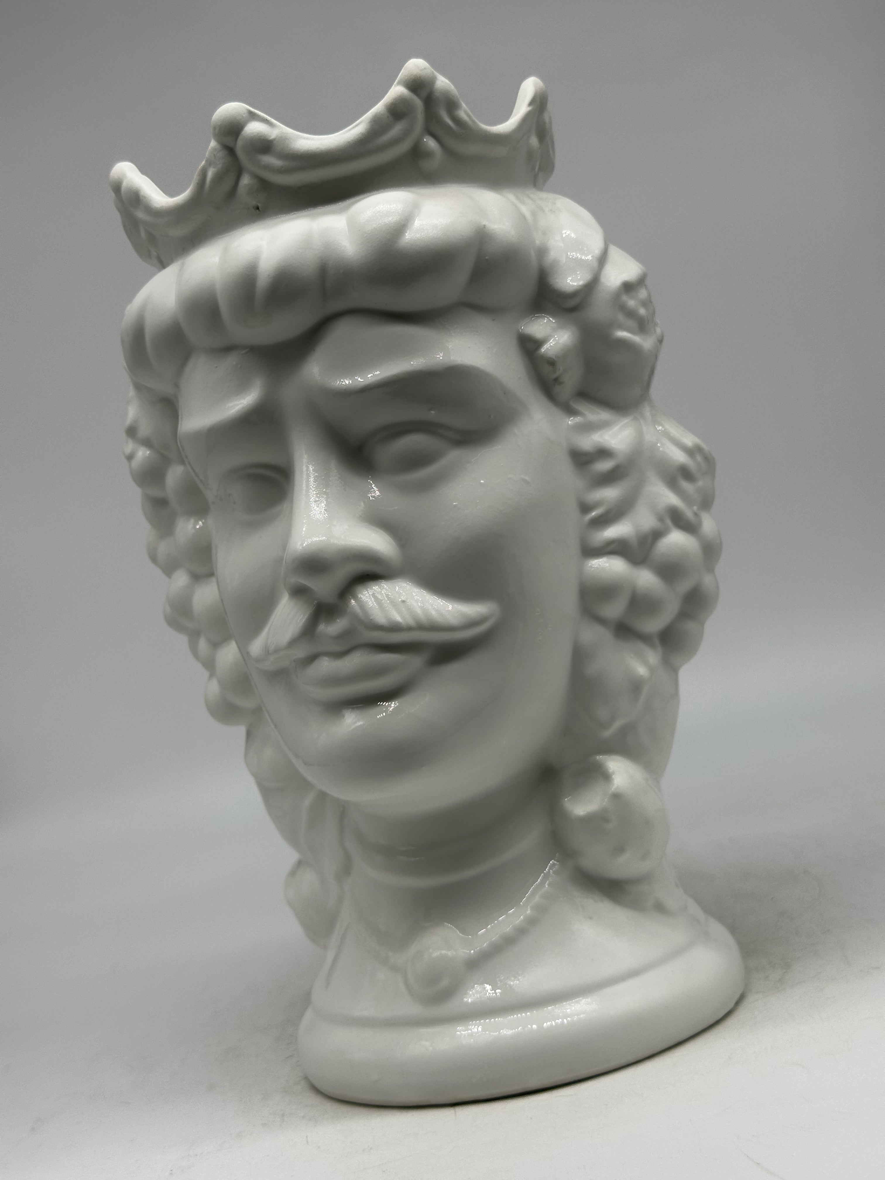 FINE SERIE - Testa di Moro Kalat Uomo Frutta Ceramica Caltagirone cm H.26 L.16 Artigianale Bianco Opaco - TESTE DI MORO