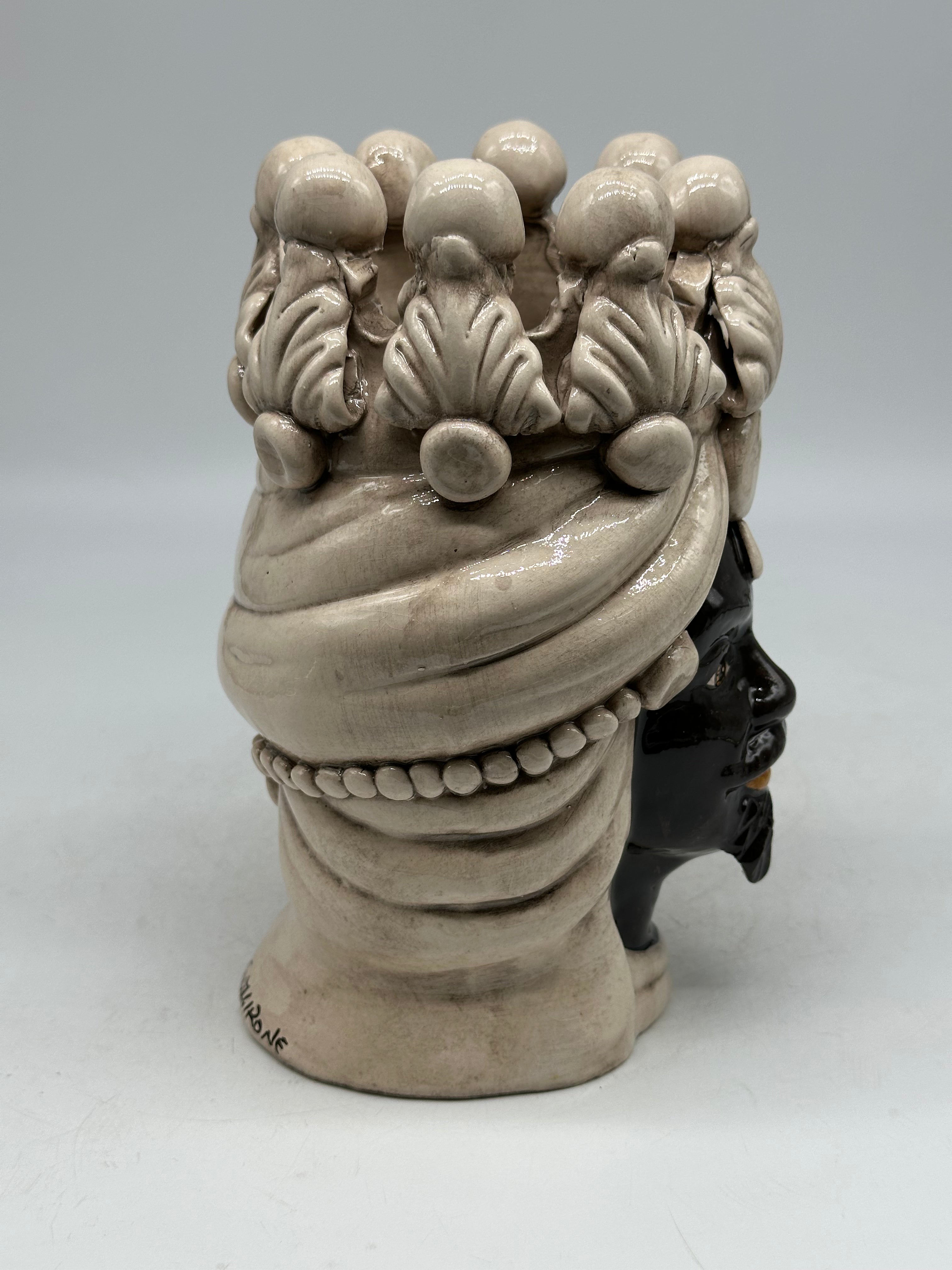 FINE SERIE - Testa di Moro Uomo Corona Sfere Avorio Ceramica Caltagirone cm H.20 L.12 Artigianale - TESTE DI MORO