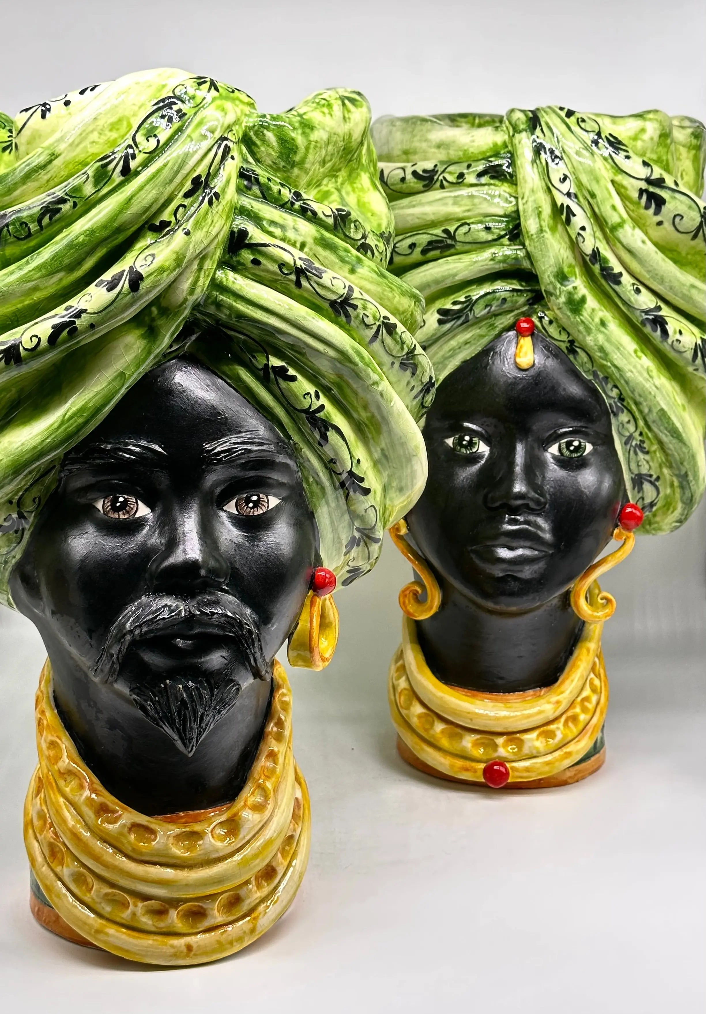 FINE SERIE - Teste di Moro Zeus Ceramica Caltagirone cm H.45 L.28 Artigianale Verde Nero DD CERAMICHE SICILIANE