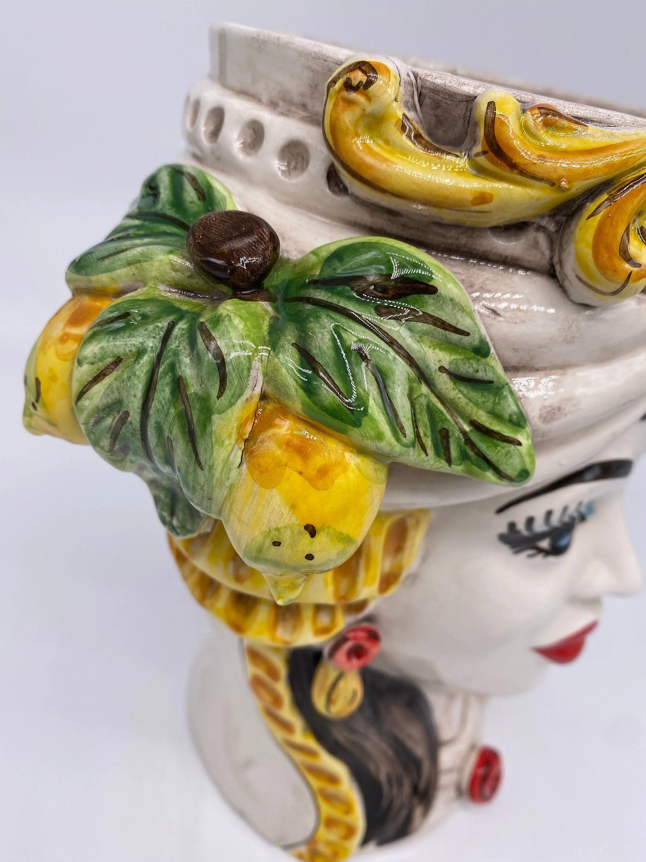 Teste di Moro Classica Ceramica Caltagirone cm H.27 L.20 Artigianale Pasta Bianca DD CERAMICHE SICILIANE