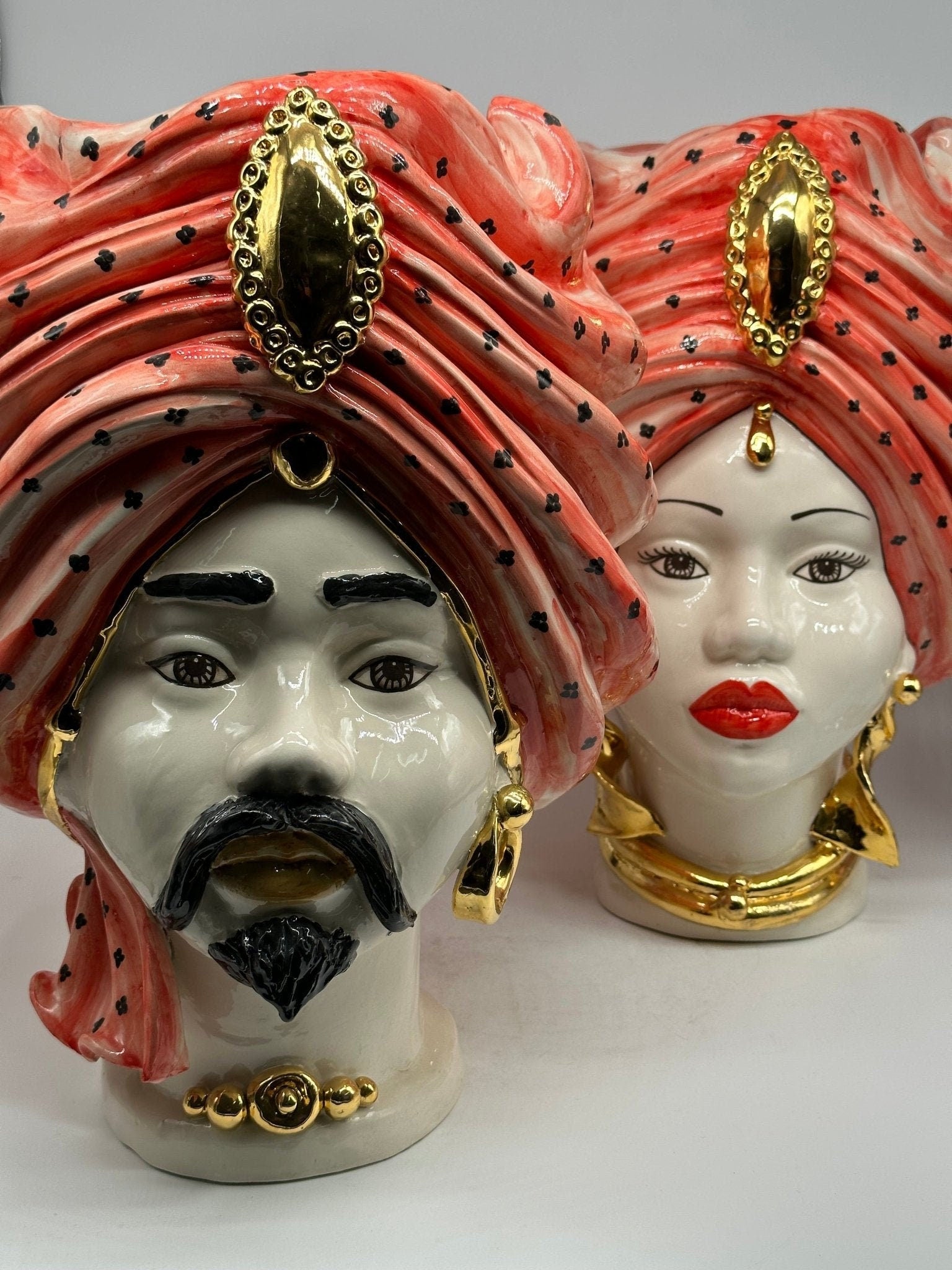 Teste di Moro Atena Ceramica Caltagirone cm H.40 L.28 Artigianale Rosso Bianco Oro - DD CERAMICHE SICILIANE