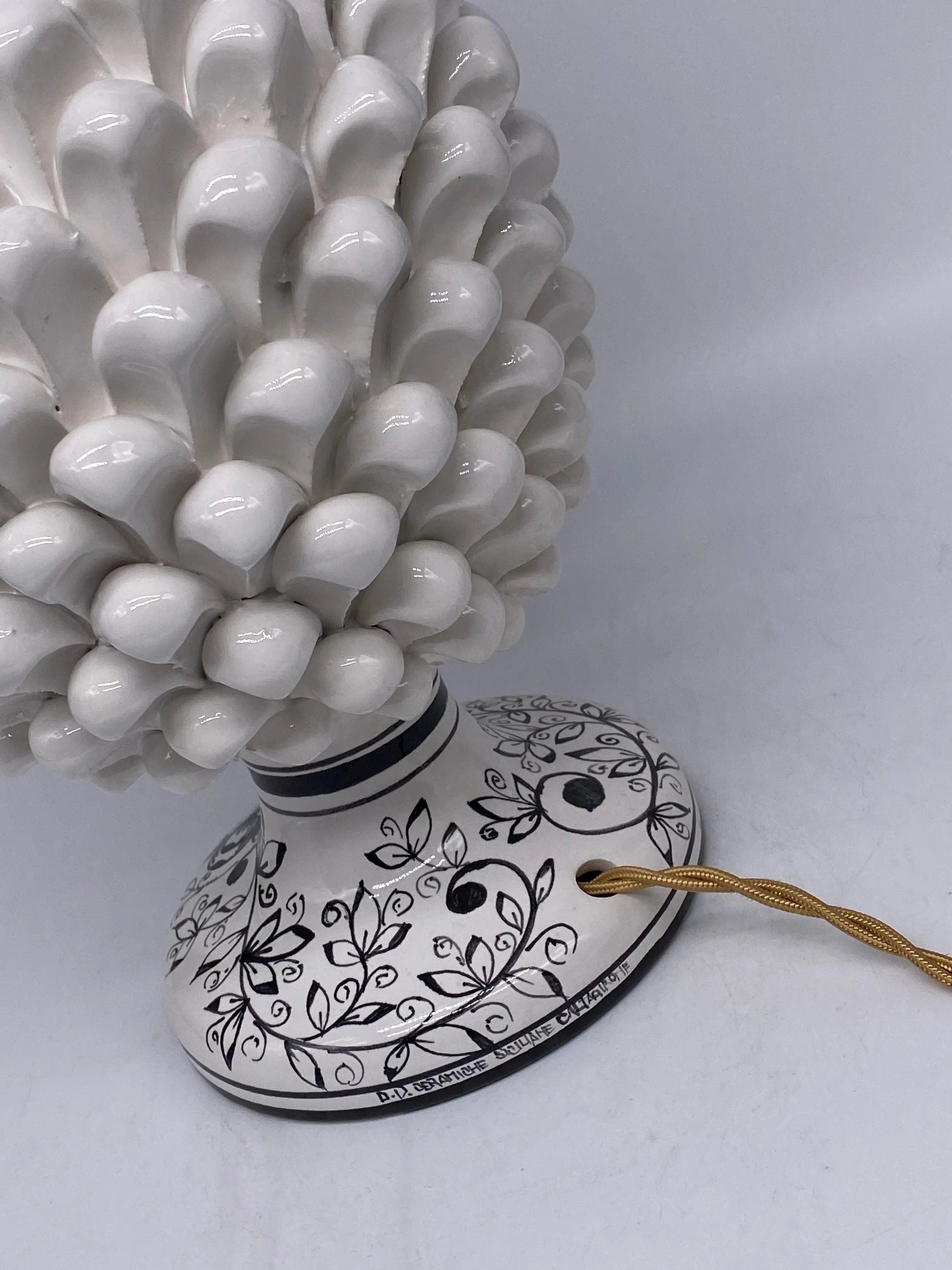 Lampada Pigna Ceramica Caltagirone cm H.30 Artigianale Bianco Base Decorata DD CERAMICHE SICILIANE