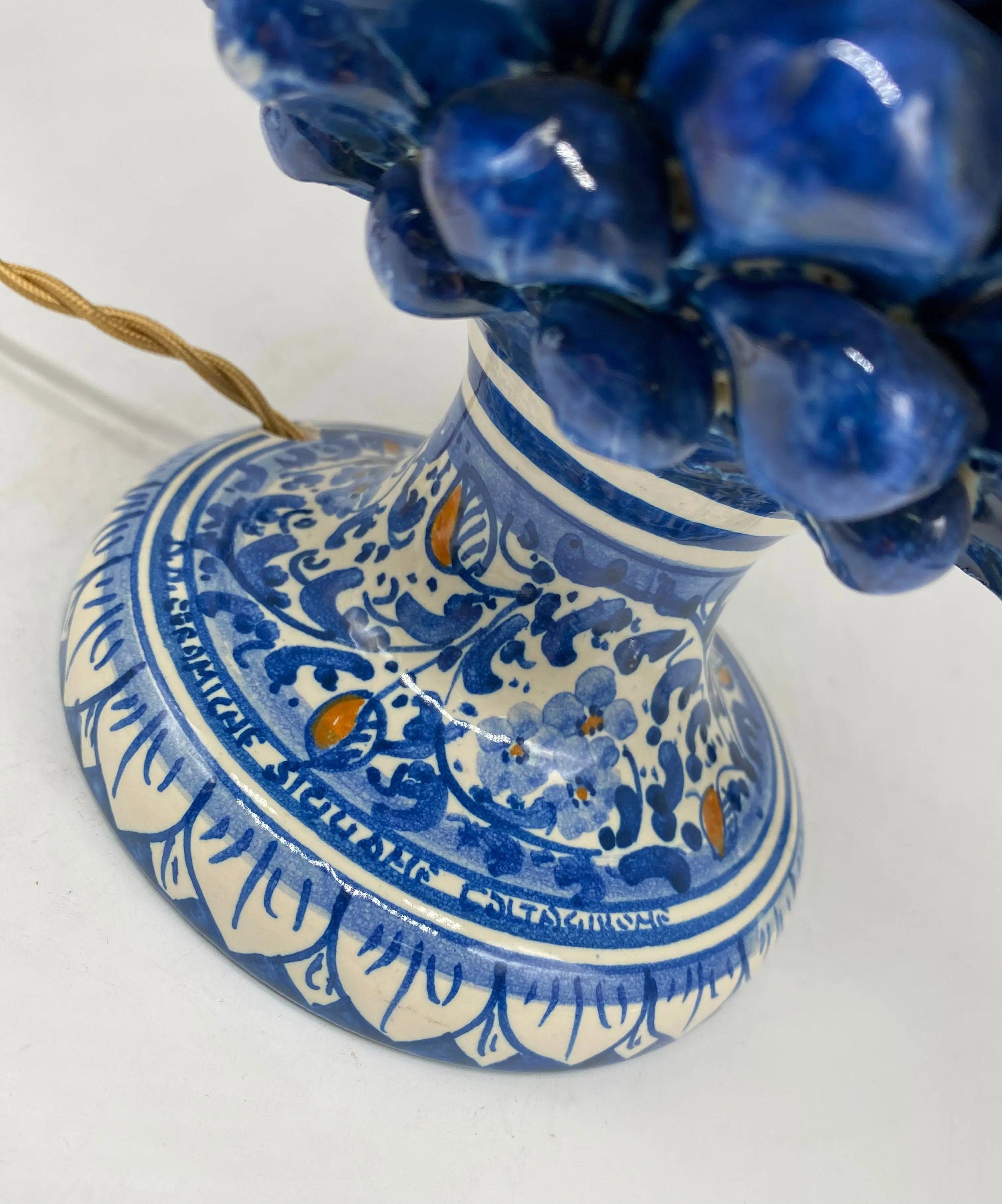 Lampada Pigna Ceramica Caltagirone cm H.30 Artigianale Blu Antico Base Decorata DD CERAMICHE SICILIANE