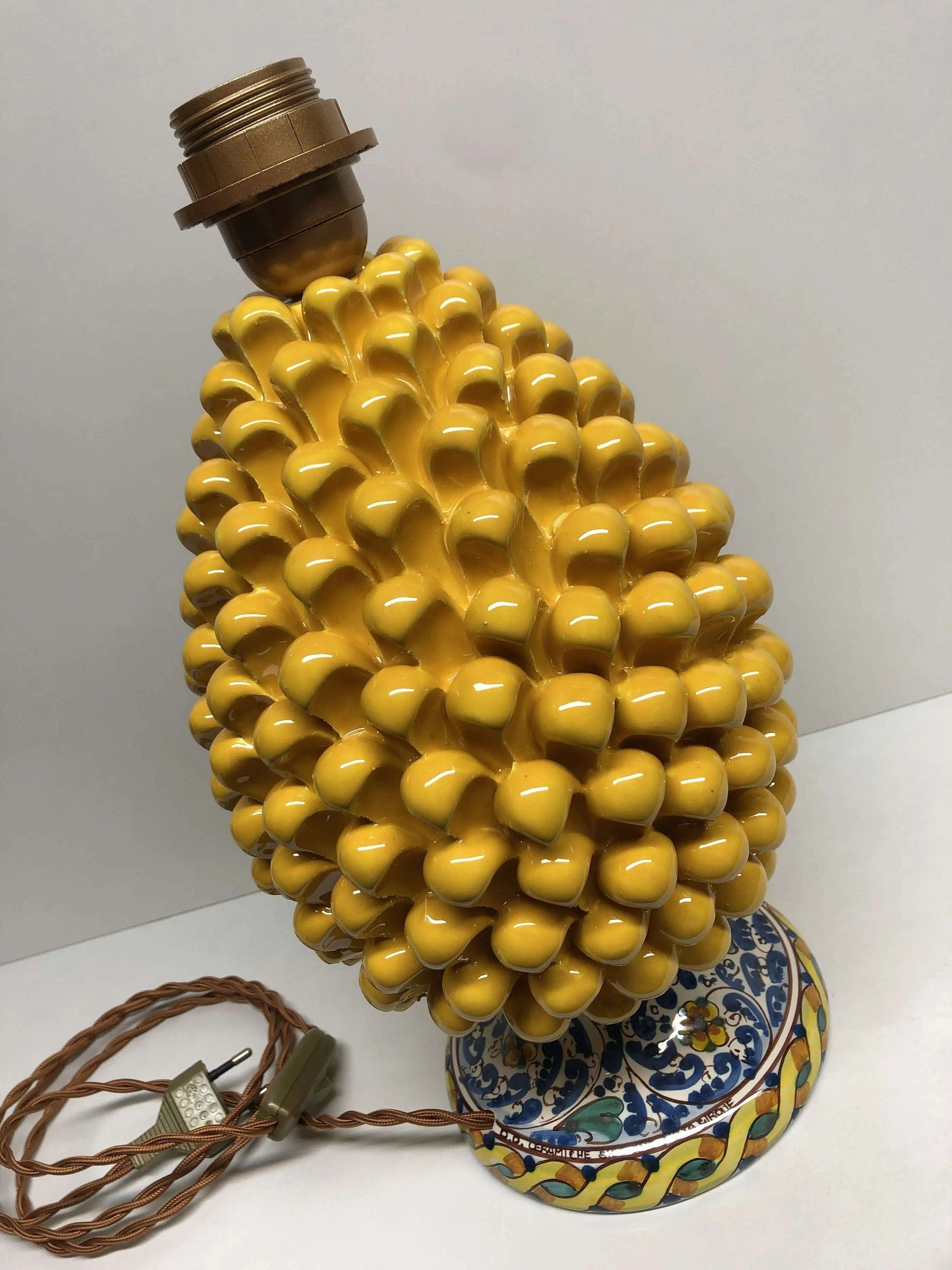 Lampada Pigna Ceramica Caltagirone cm H.30 Artigianale Giallo Base Decorata DD CERAMICHE SICILIANE