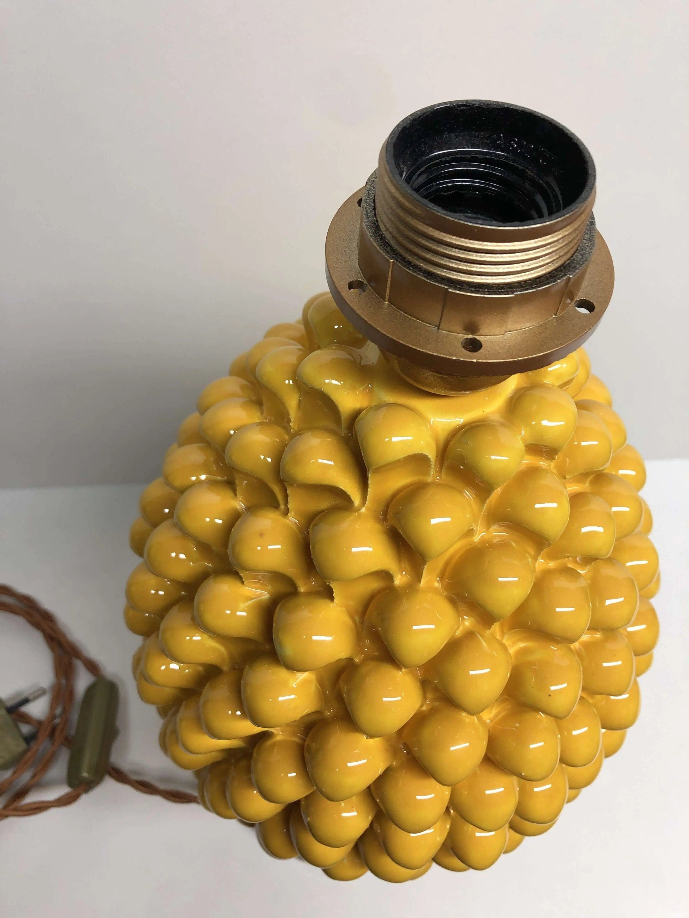Lampada Pigna Ceramica Caltagirone cm H.30 Artigianale Giallo Base Decorata DD CERAMICHE SICILIANE