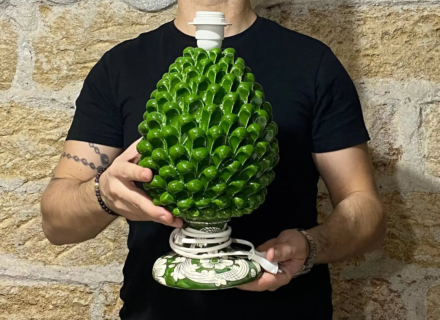 Lampada Pigna Ceramica Caltagirone cm H.30 Artigianale Verde Oliva Base Decorata DD CERAMICHE SICILIANE