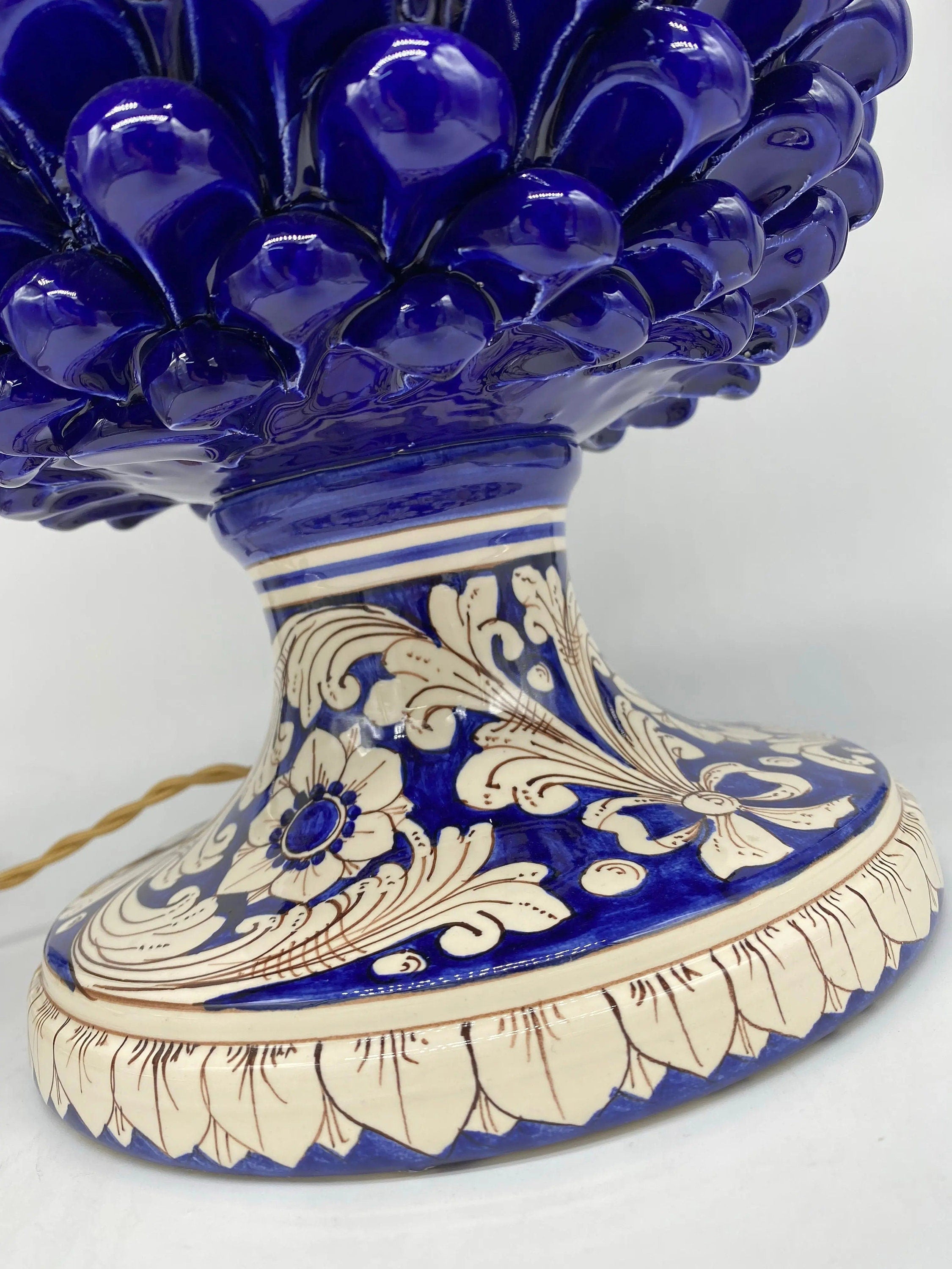 Lampada Pigna Ceramica Caltagirone cm H.40 Artigianale Blu Base Decorata DD CERAMICHE SICILIANE