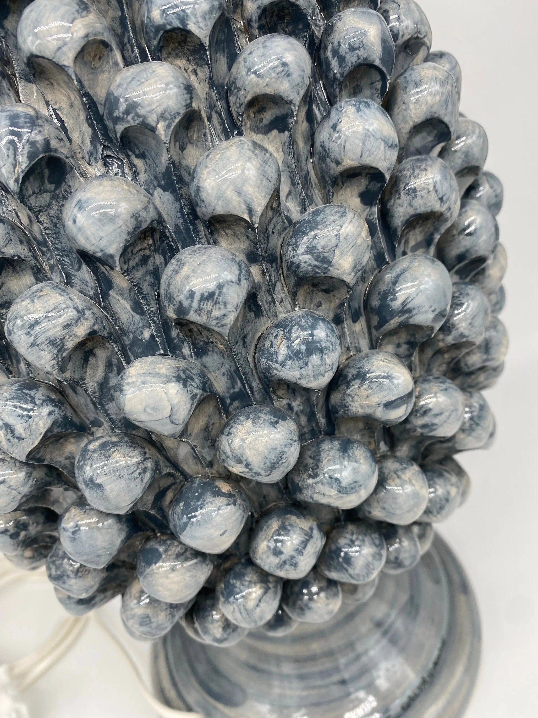 Lampada Pigna Ceramica Caltagirone cm H.40 Artigianale Grigio DD CERAMICHE SICILIANE