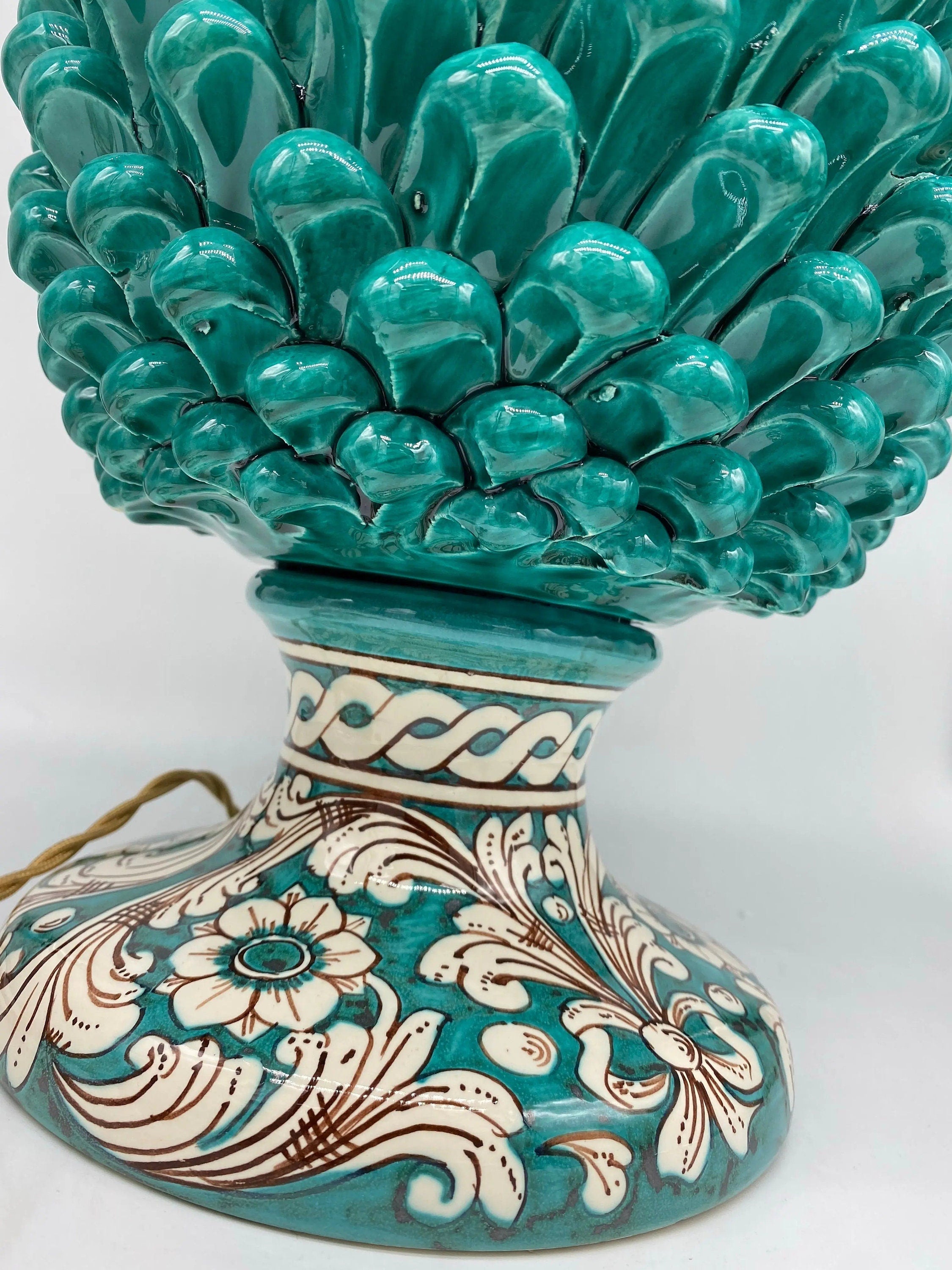Lampada Pigna Ceramica Caltagirone cm H.40 Artigianale Verde Cristallo Base Decorata DD CERAMICHE SICILIANE