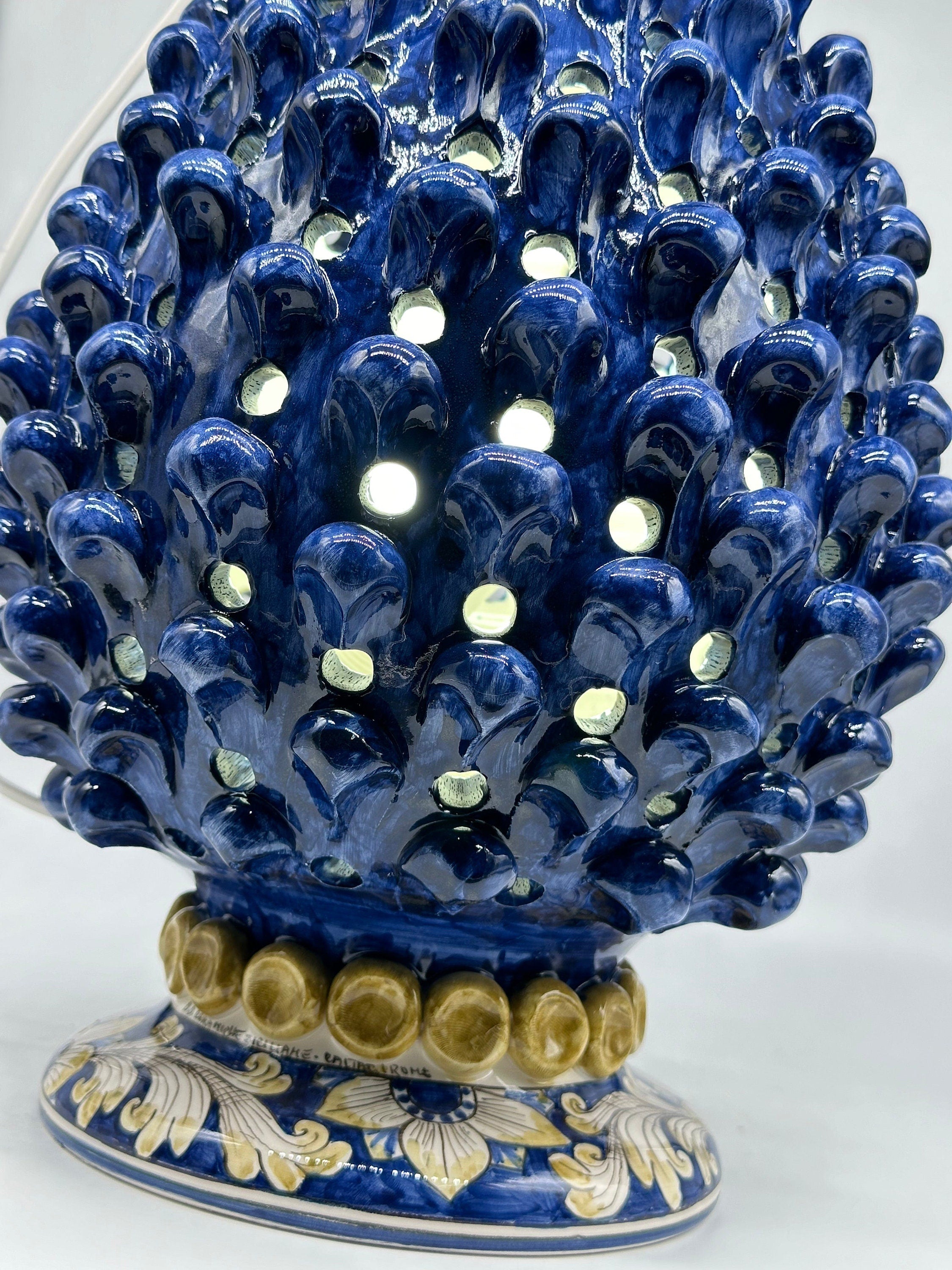 Lampada Pigna Gigante traforata Ceramica Caltagirone cm H.45 L.28 Artigianale Blu Base Decorata