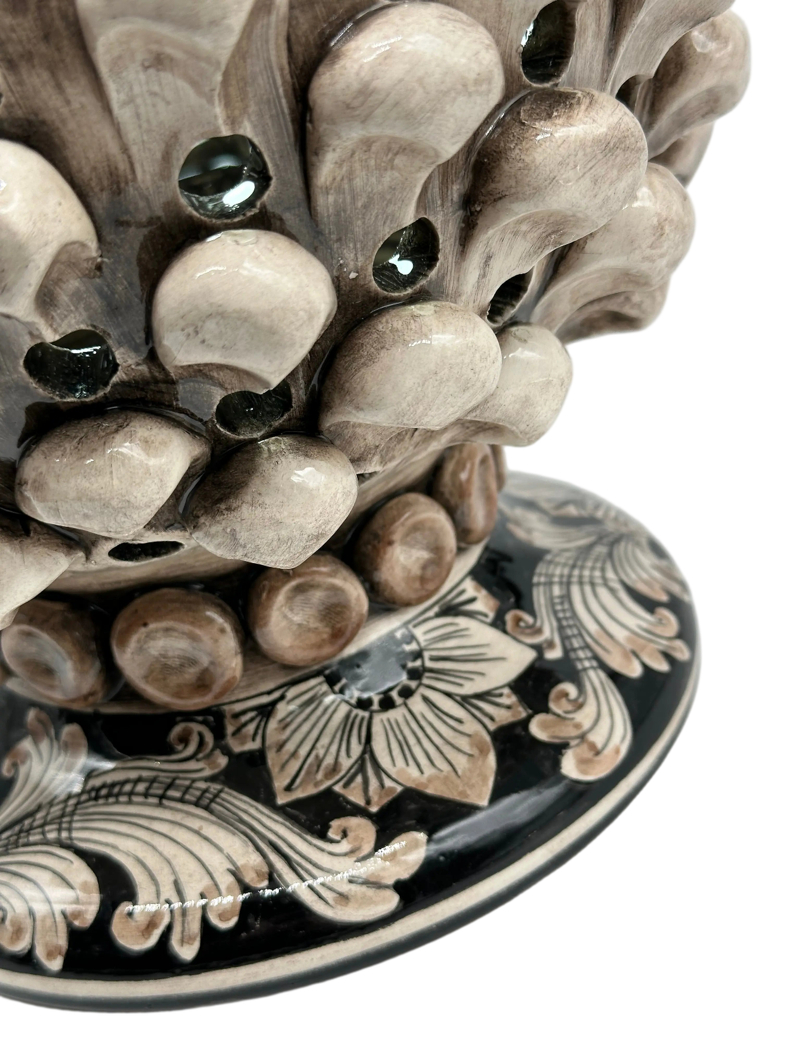 Lampada Pigna Gigante traforata Ceramica Caltagirone cm H.45 L.28 Artigianale Beige Écru Base Decorata DD CERAMICHE SICILIANE