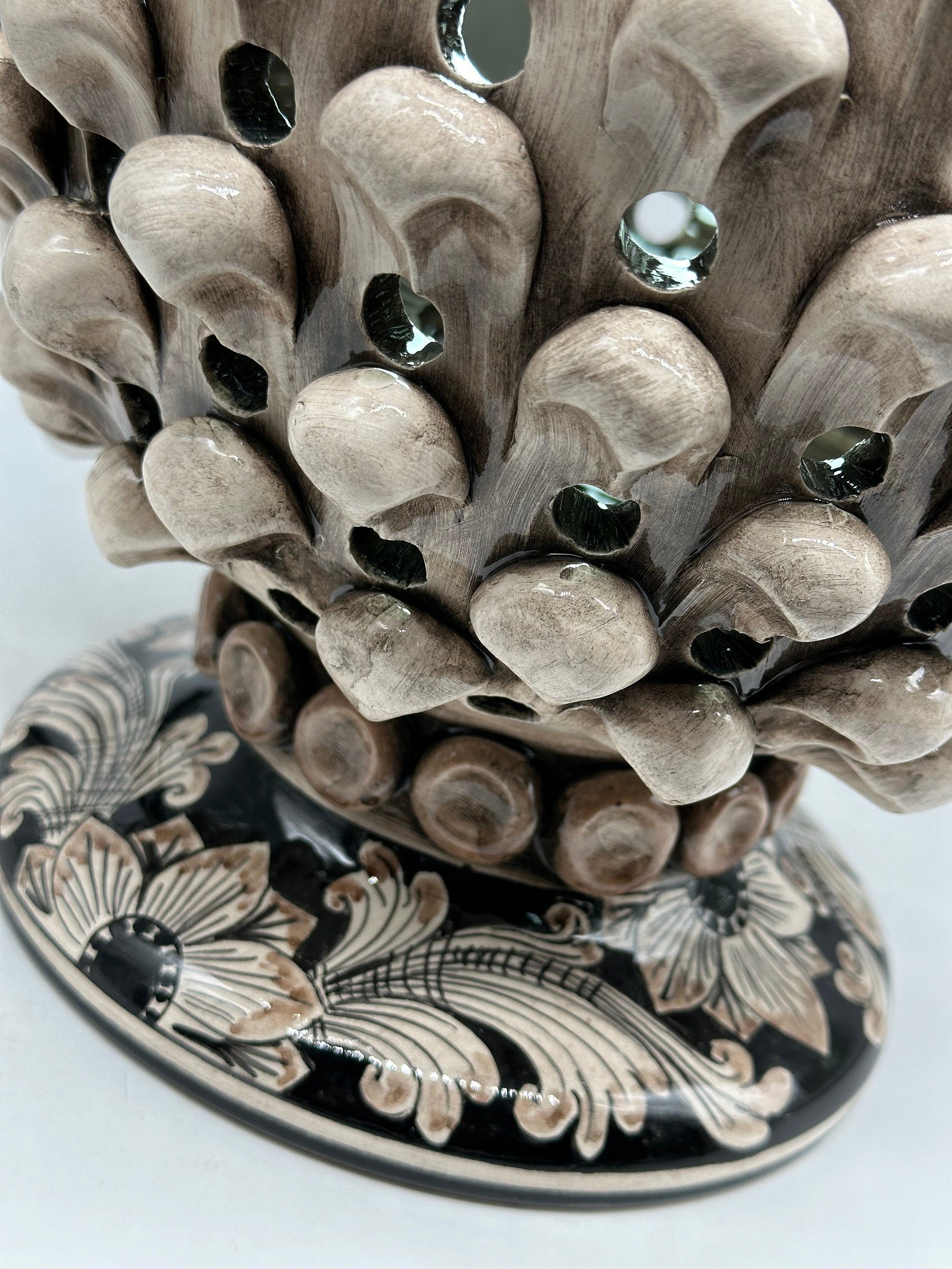 Lampada Pigna Gigante traforata Ceramica Caltagirone cm H.45 L.28 Artigianale Beige Écru Base Decorata