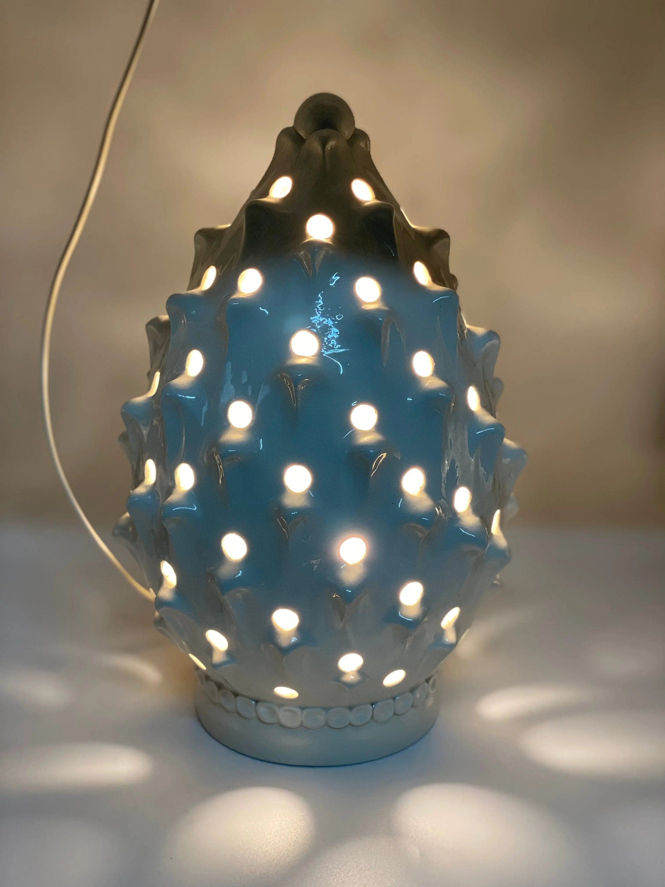 Lampada Pigna traforata Ceramica Caltagirone cm H.35 L.23 Artigianale Bianco DD CERAMICHE SICILIANE