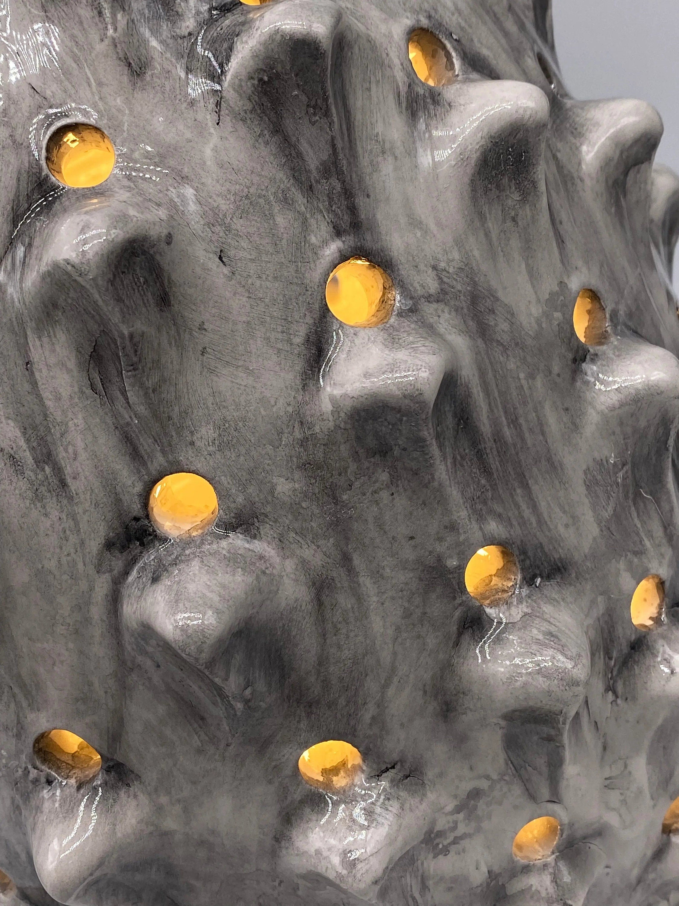 Lampada Pigna traforata Ceramica Caltagirone cm H.35 L.23 Artigianale Ghiaccio DD CERAMICHE SICILIANE