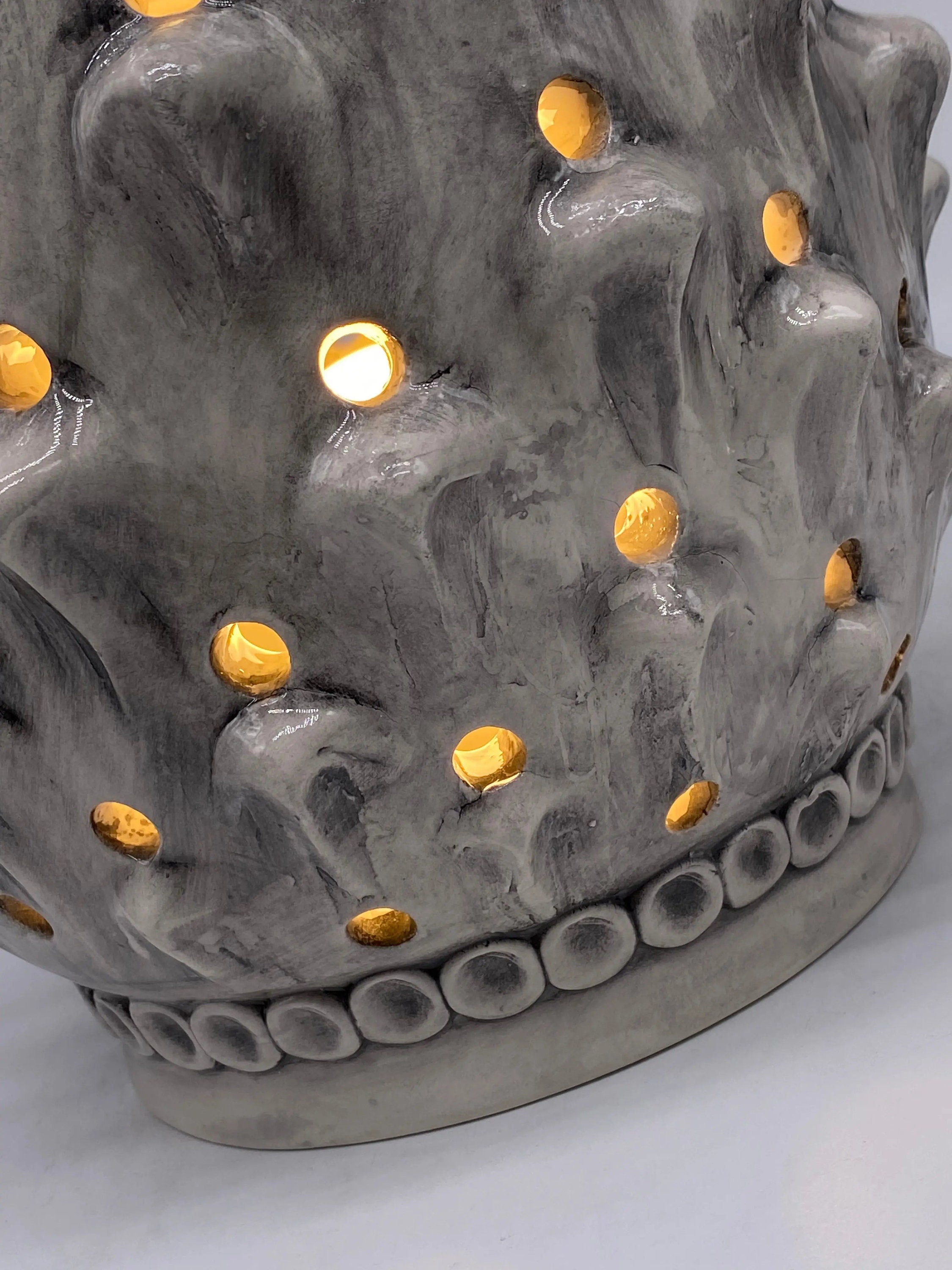 Lampada Pigna traforata Ceramica Caltagirone cm H.35 L.23 Artigianale Ghiaccio DD CERAMICHE SICILIANE