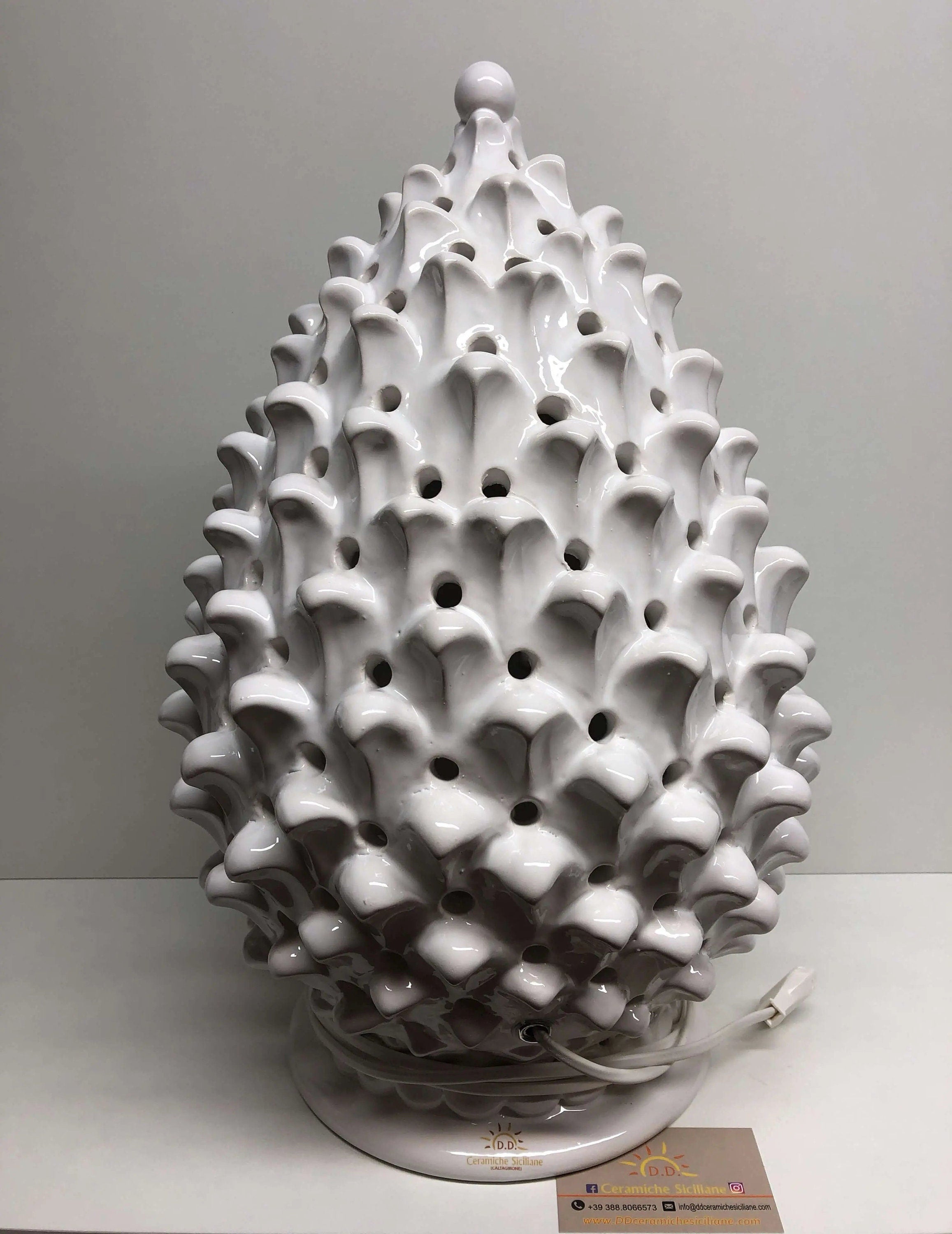 Lampada Pigna traforata Ceramica Caltagirone cm H.47 L.30 Artigianale Bianco DD CERAMICHE SICILIANE