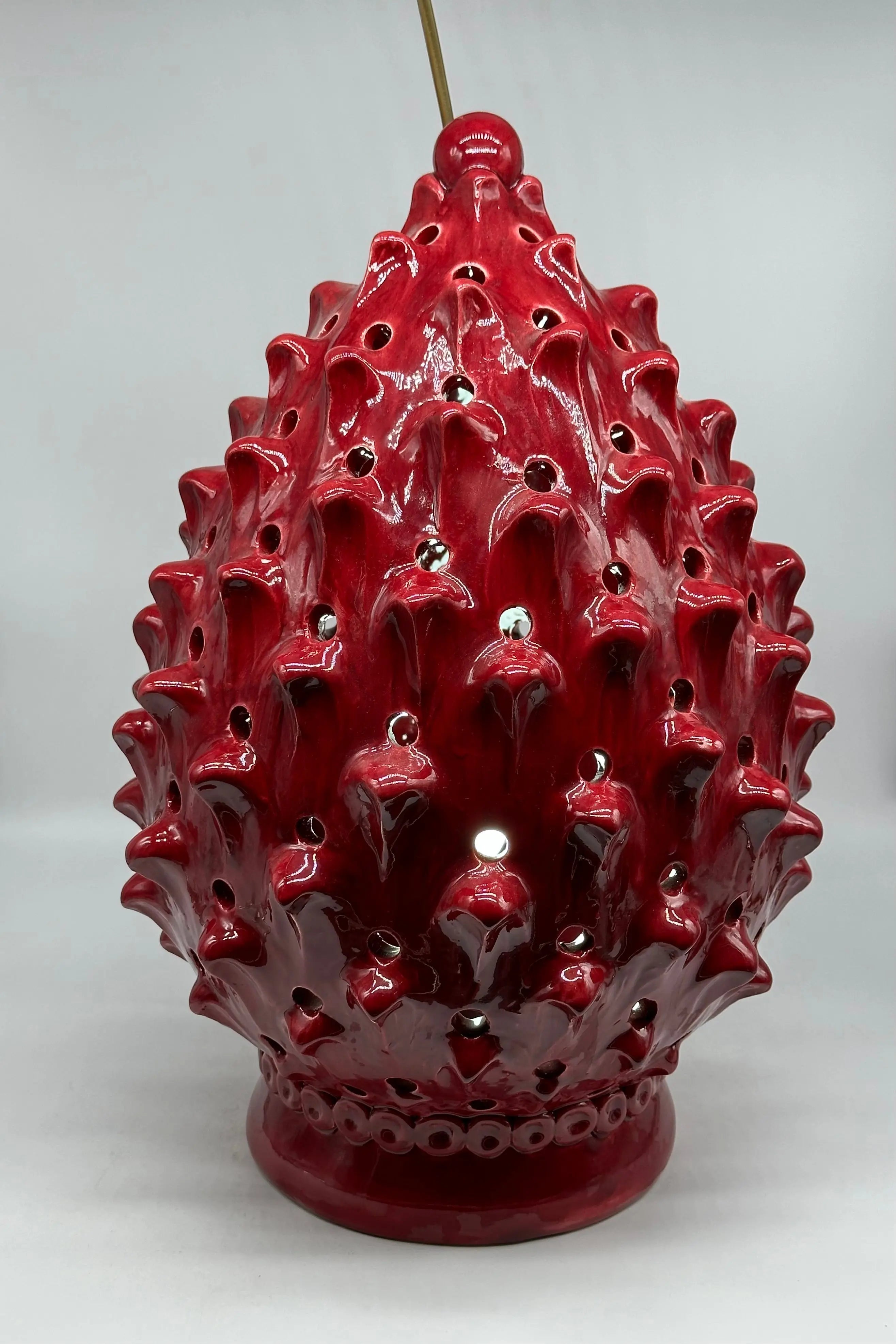 FINE SERIE - Lampada Pigna Luis traforata Ceramica Caltagirone cm H.45 L.28 Artigianale Bordeaux DD CERAMICHE SICILIANE