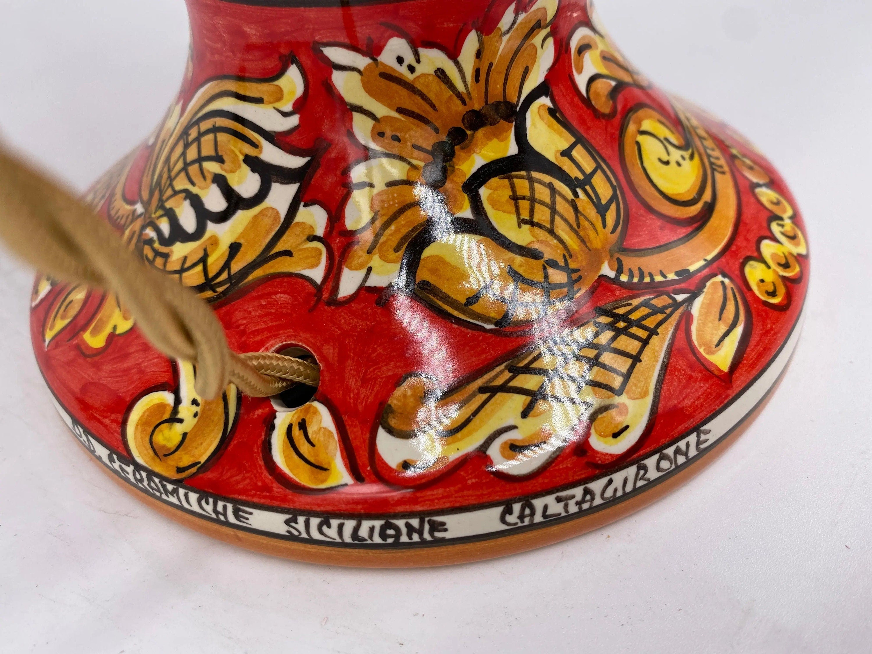 Lampada Pigna traforata Ceramica Caltagirone cm H.30 L.20 Artigianale Rosso Base Decorata DD CERAMICHE SICILIANE
