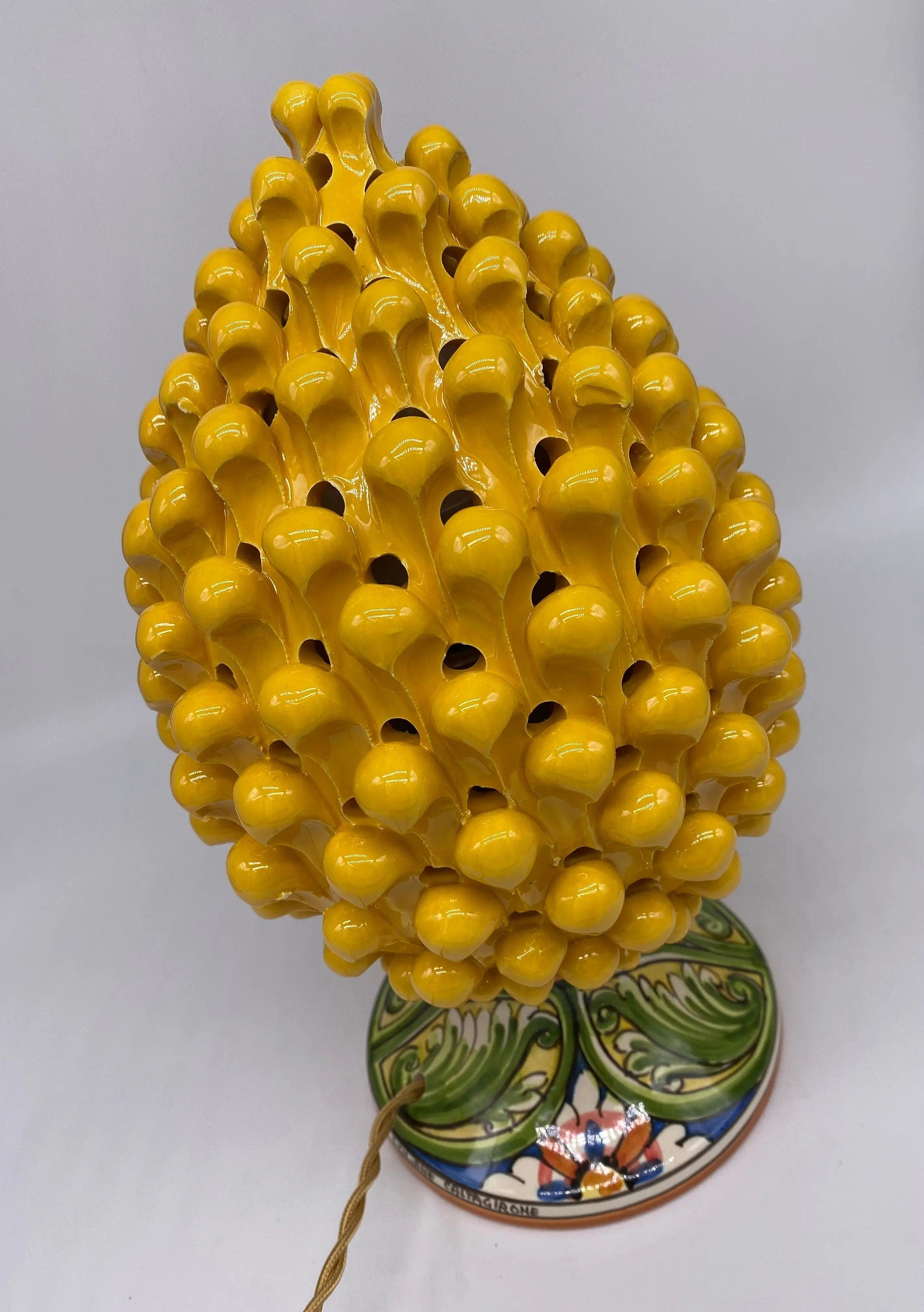 Lampada Pigna traforata Ceramica Caltagirone cm H.30 L.20 Artigianale Giallo Base Decorata DD CERAMICHE SICILIANE