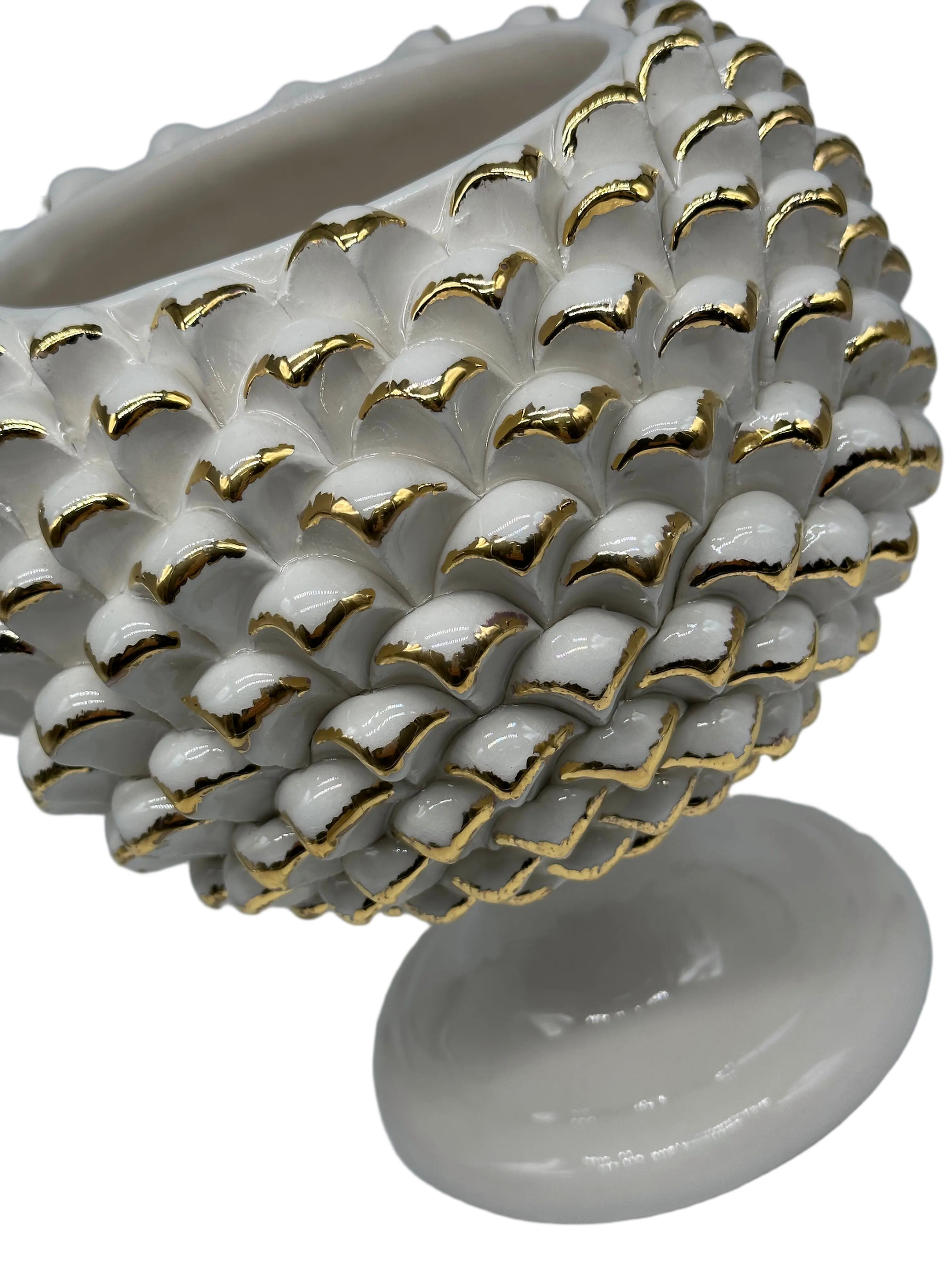 Portavaso Mezza Pigna Ceramica Caltagirone cm H.20 Artigianale Bianco Punte Oro DD CERAMICHE SICILIANE