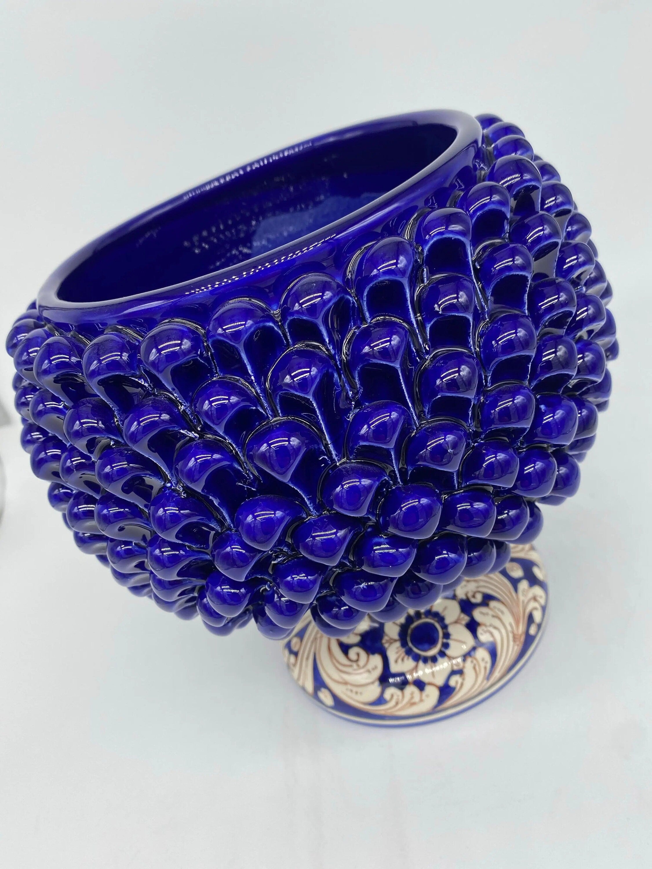 Portavaso Mezza Pigna Ceramica Caltagirone cm H.20 L.20 Artigianale Blu Base Decorata DD CERAMICHE SICILIANE