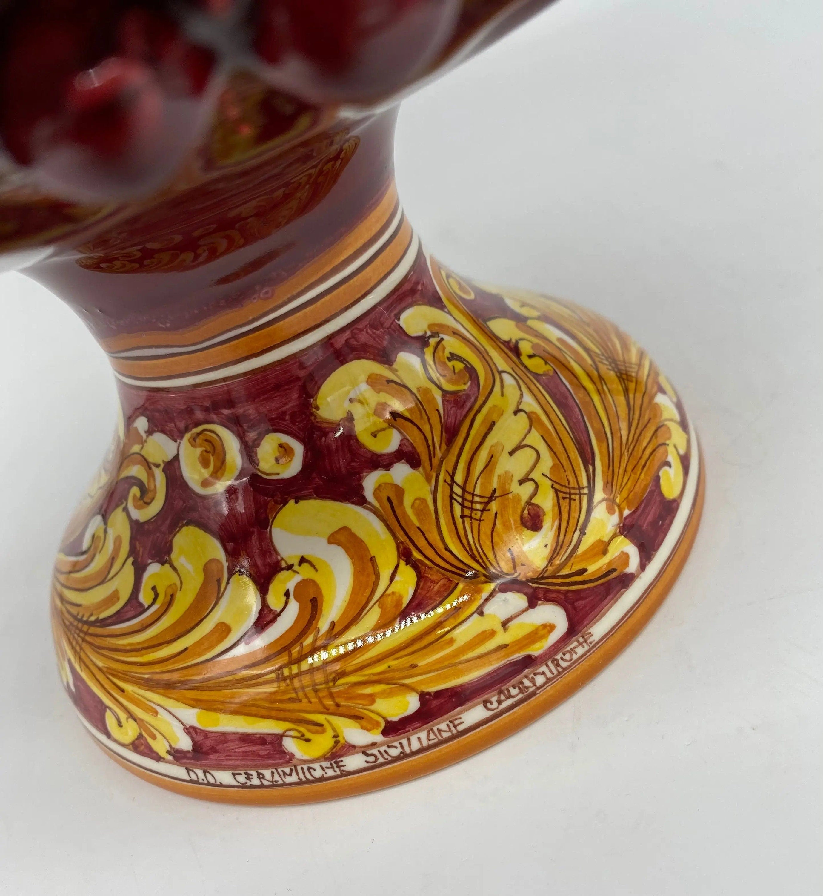 Portavaso Mezza Pigna Ceramica Caltagirone cm H.20 L.20 Artigianale Bordeaux Lucido Base Decorata DD CERAMICHE SICILIANE