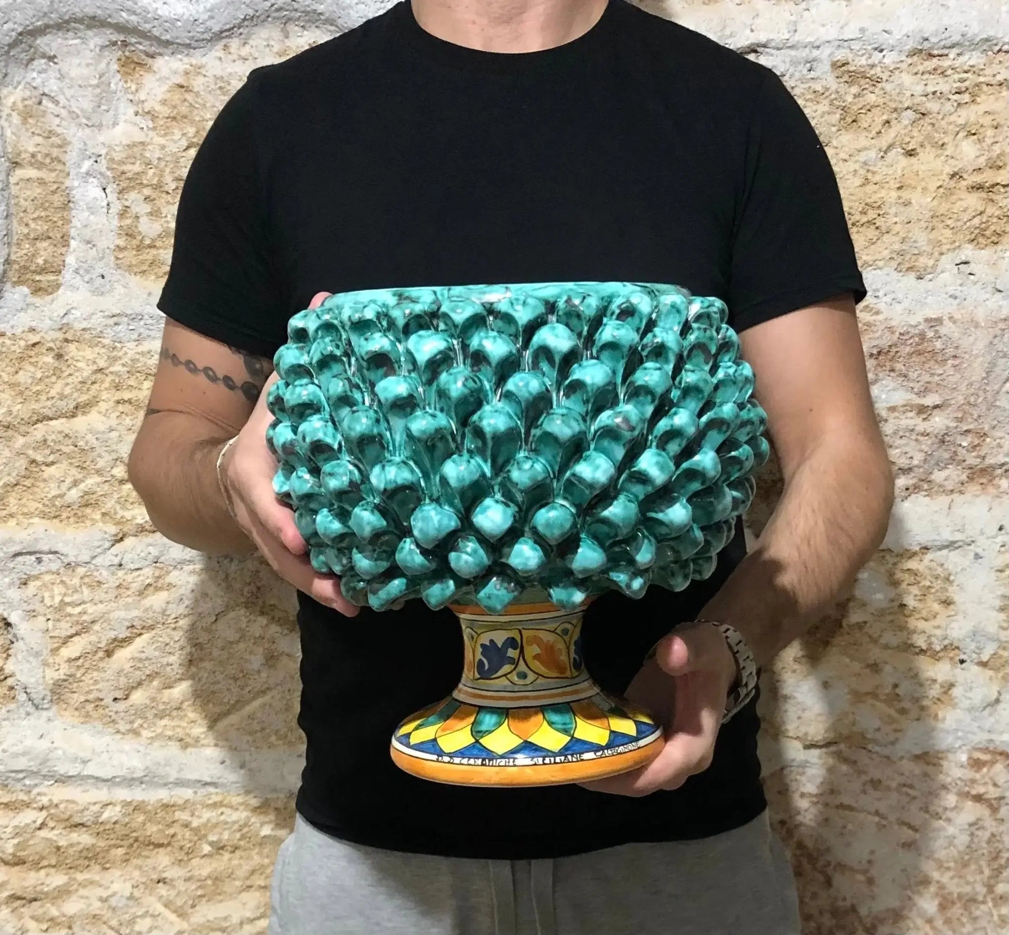 Portavaso Mezza Pigna Ceramica Caltagirone cm H.25 L.25 Artigianale Verde Acqua Base Decorata - DD CERAMICHE SICILIANE