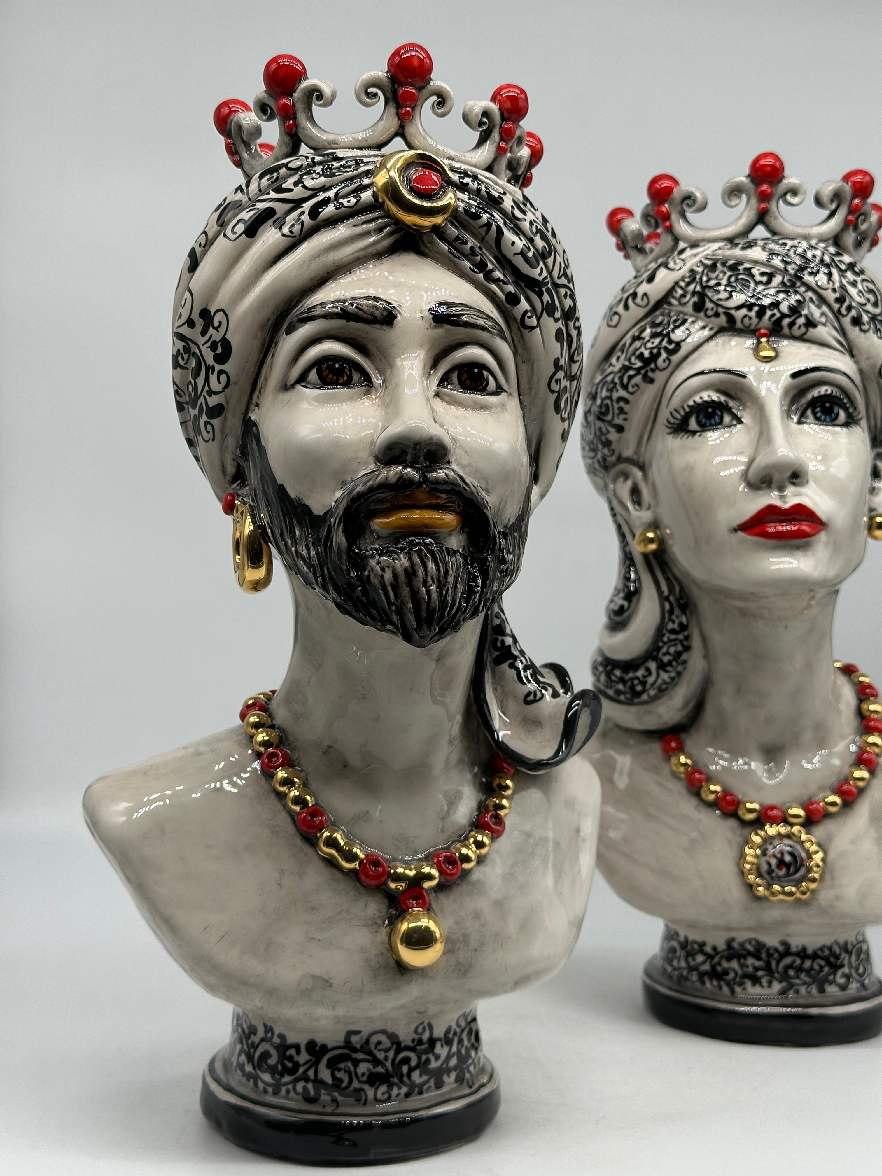 Mezzobusto Ceramica Caltagirone cm H.36 L.22 Artigianale Decoro ‘600 Nero Rosso Oro - TESTE DI MORO