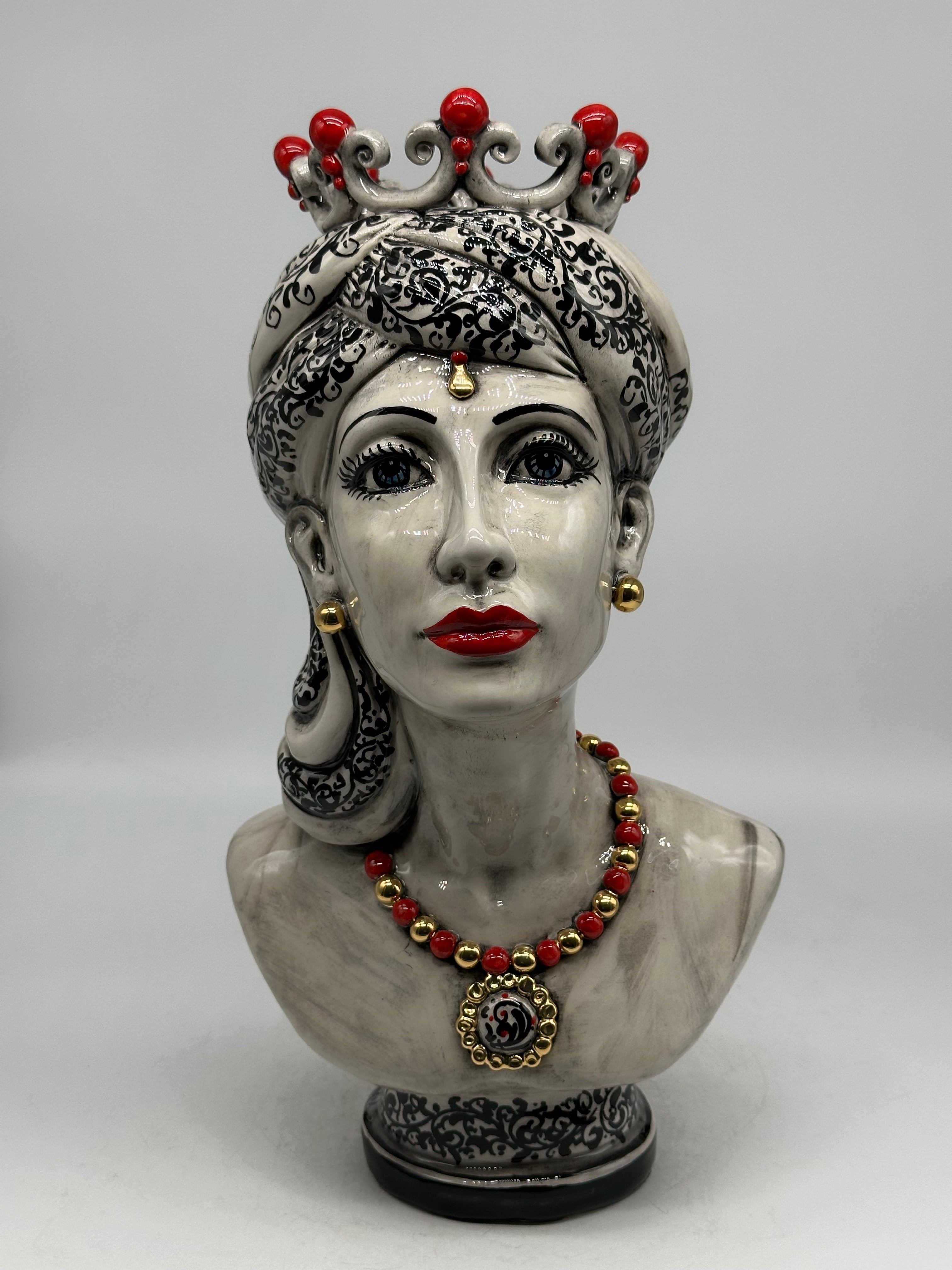 Mezzobusto Ceramica Caltagirone cm H.36 L.22 Artigianale Decoro ‘600 Nero Rosso Oro - Donna - TESTE DI MORO
