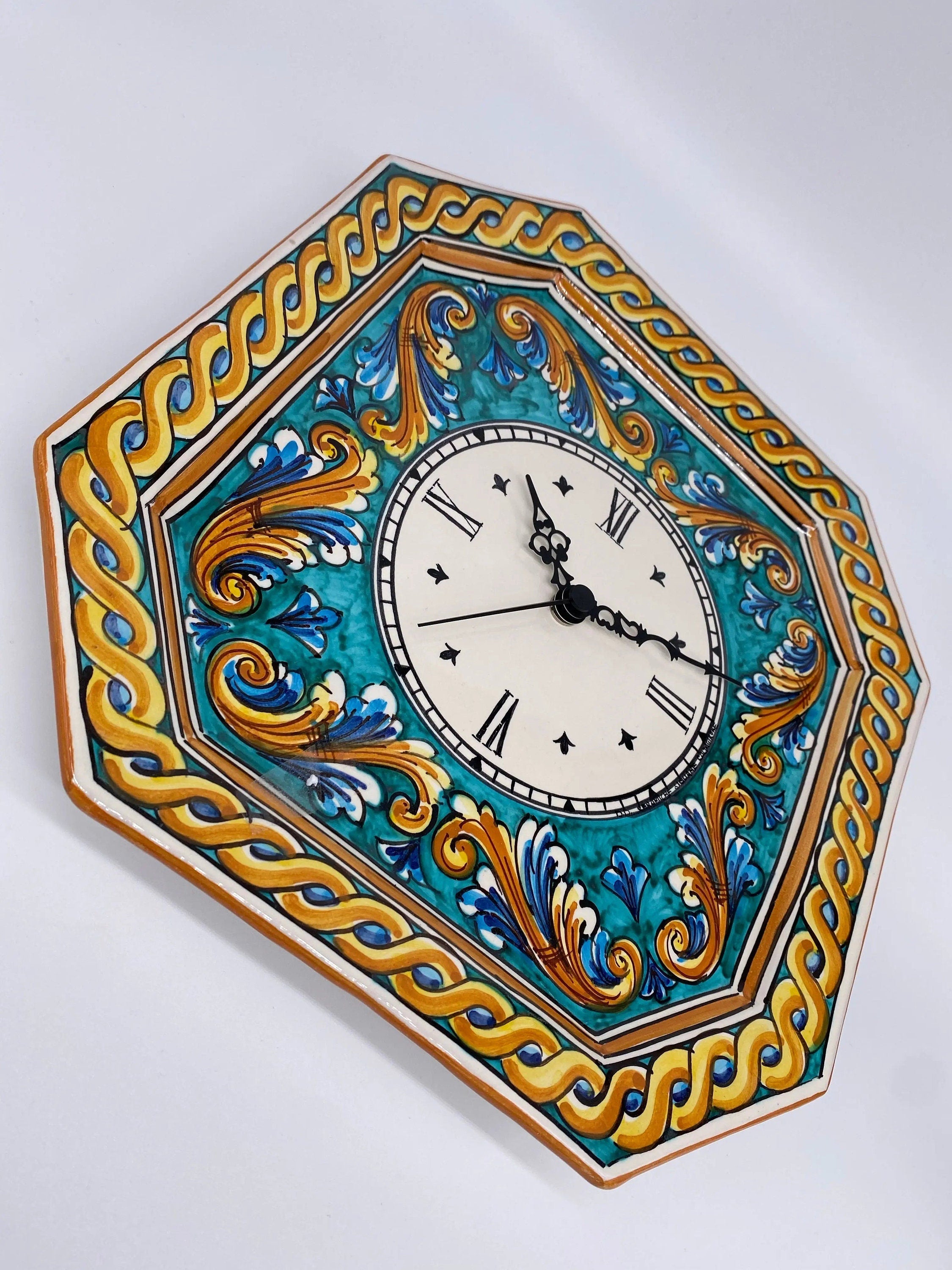 Orologio da Parete Ceramica Caltagirone Ottagonale dipinto a mano cm 32 Decoro n.4 DD CERAMICHE SICILIANE