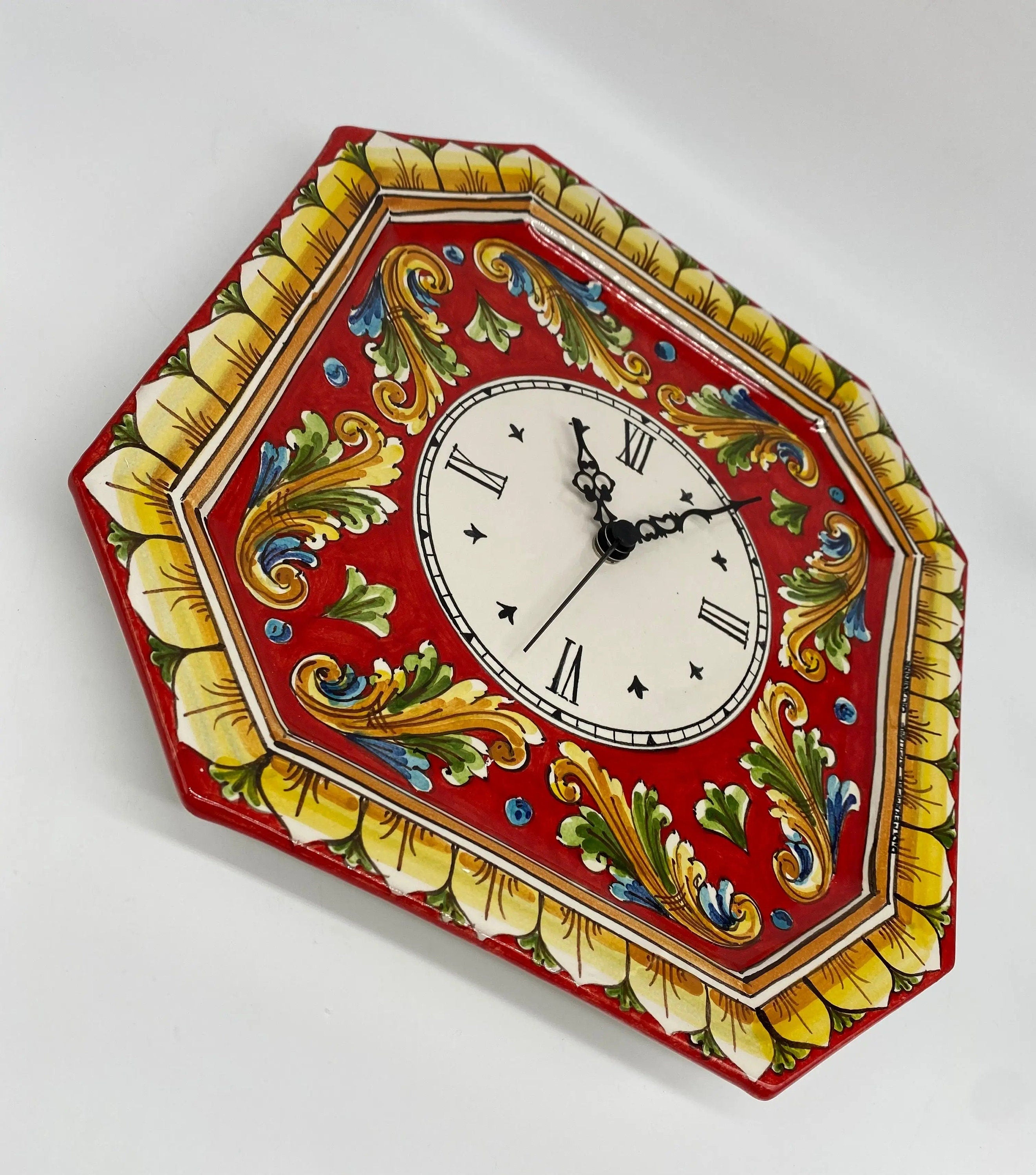 Orologio da Parete Ceramica Caltagirone Ottagonale dipinto a mano cm 32 Decoro n.1 DD CERAMICHE SICILIANE