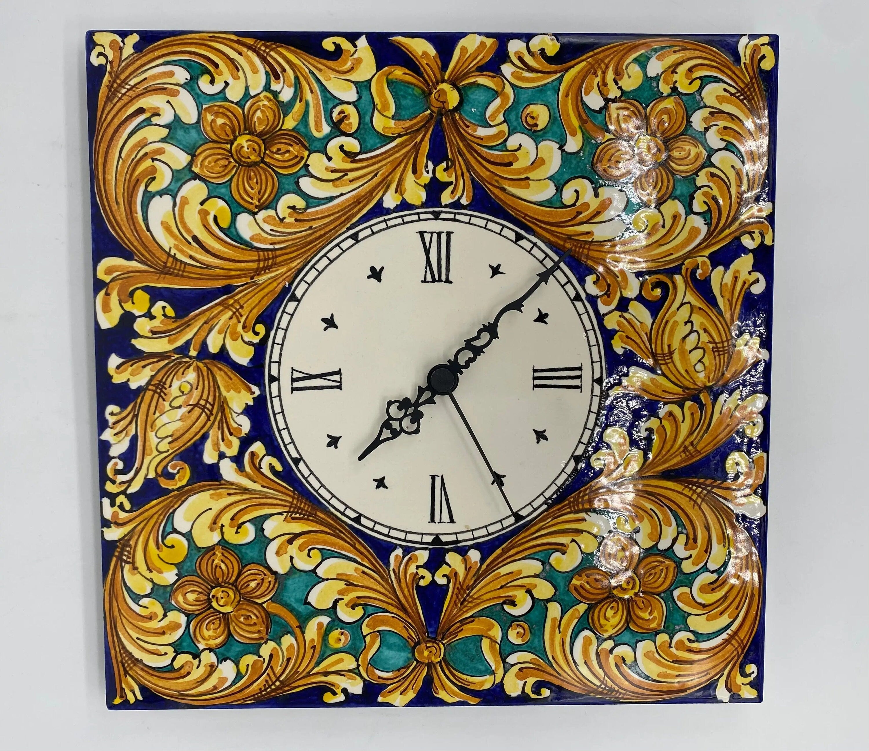 Orologio da Parete Ceramica Caltagirone Quadrato dipinto a mano Lato 30cm Decoro n.2 DD CERAMICHE SICILIANE