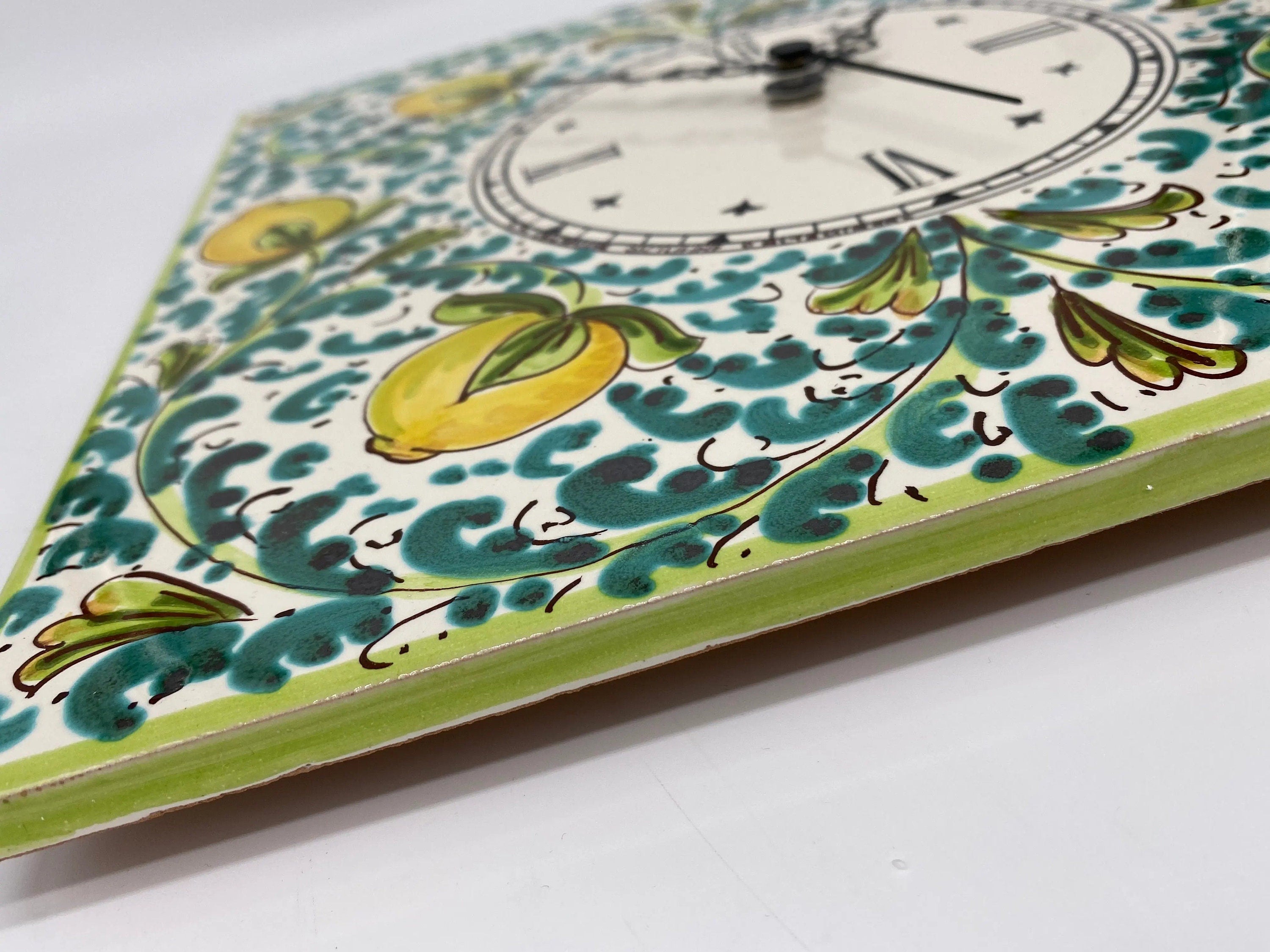Orologio da Parete Ceramica Caltagirone Quadrato dipinto a mano Lato 30cm Decoro n.1 DD CERAMICHE SICILIANE