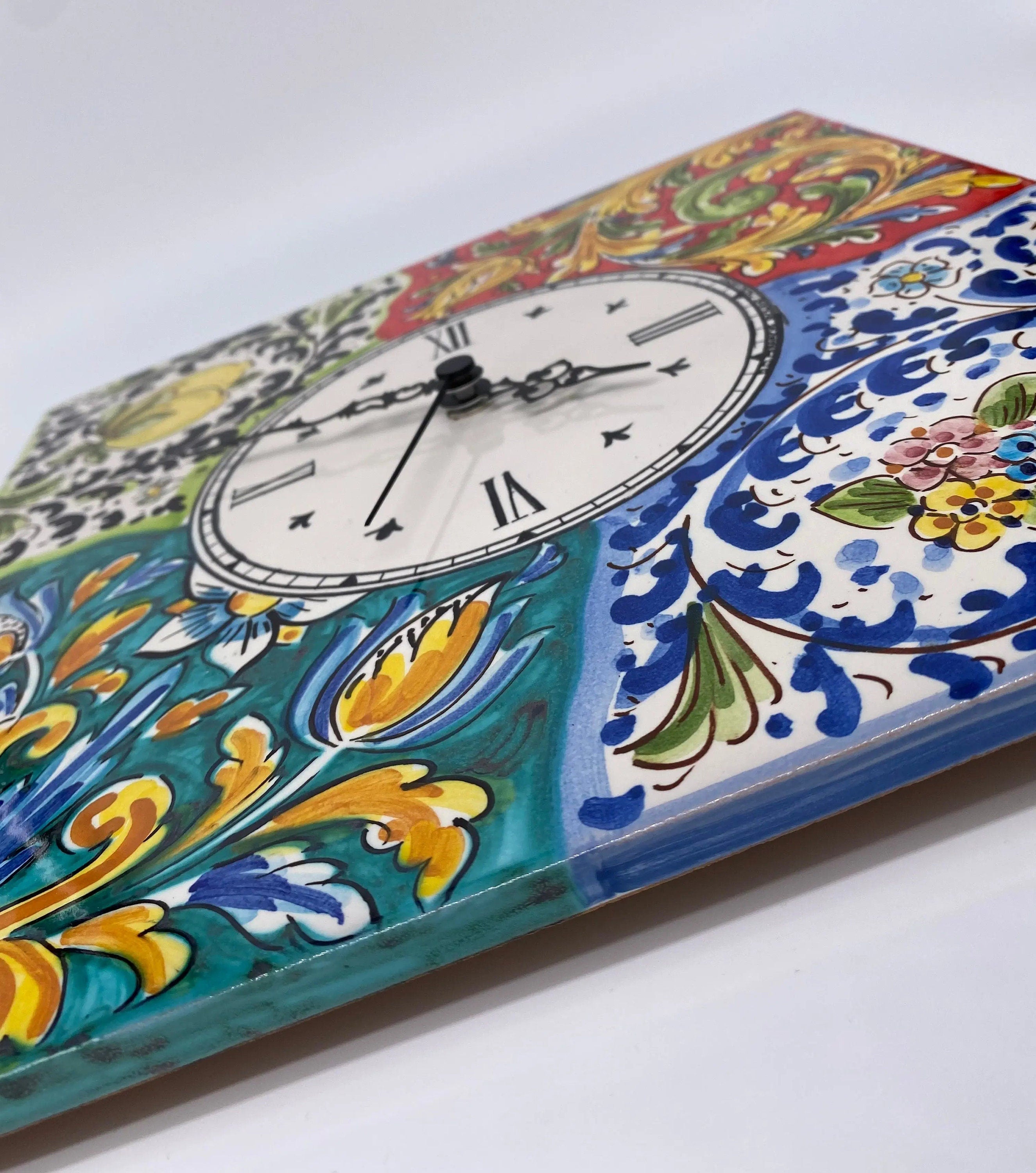 Orologio da Parete Ceramica Caltagirone Quadrato dipinto a mano Lato 30cm Decoro n.3 DD CERAMICHE SICILIANE