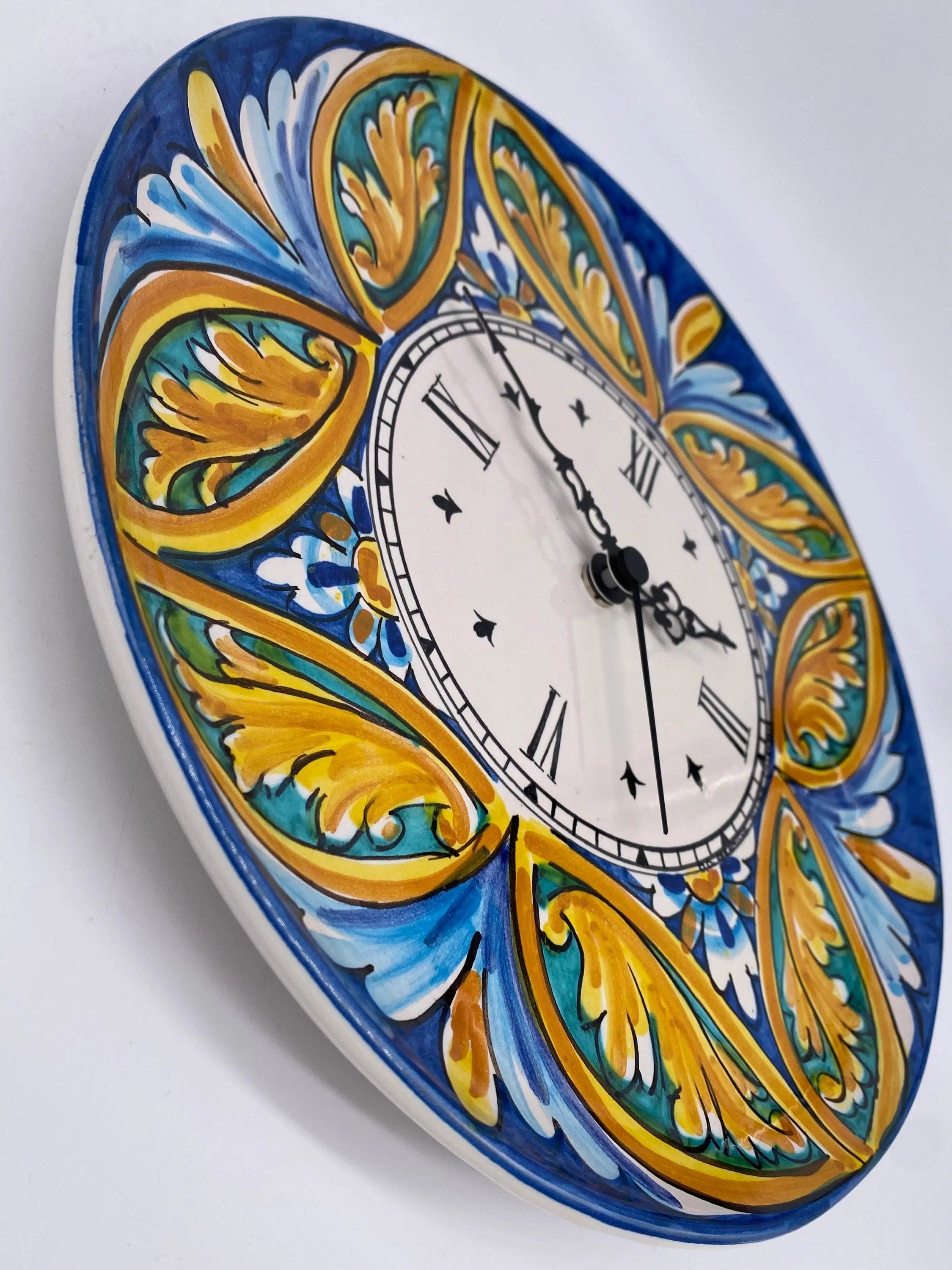 Orologio da Parete Ceramica Caltagirone Rotondo dipinto a mano cm D.30 Decoro n.4 DD CERAMICHE SICILIANE