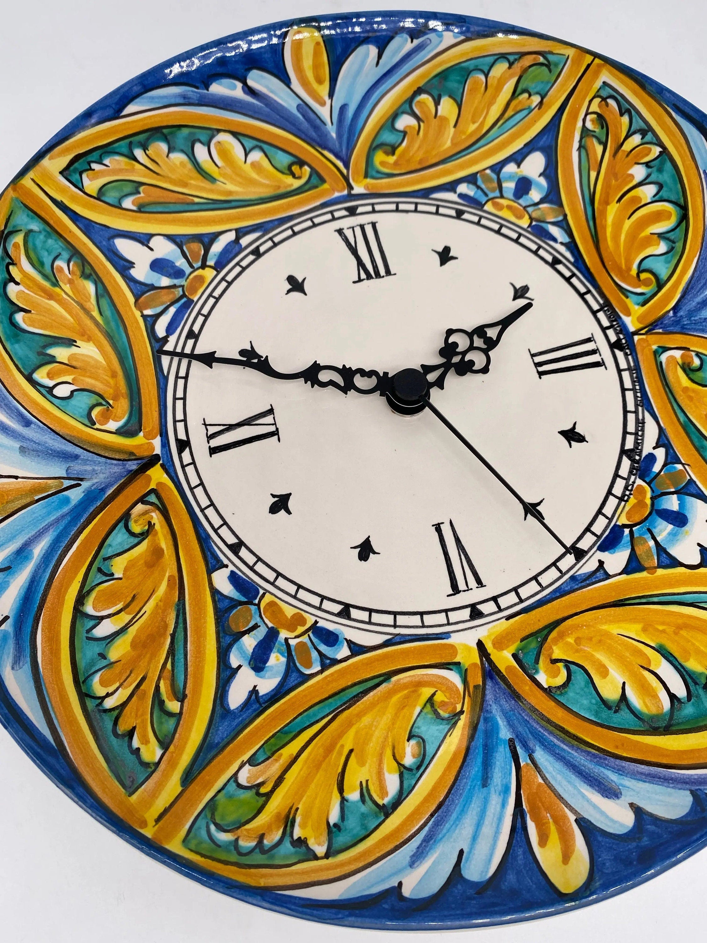 Orologio da Parete Ceramica Caltagirone Rotondo dipinto a mano cm D.30 Decoro n.4 DD CERAMICHE SICILIANE