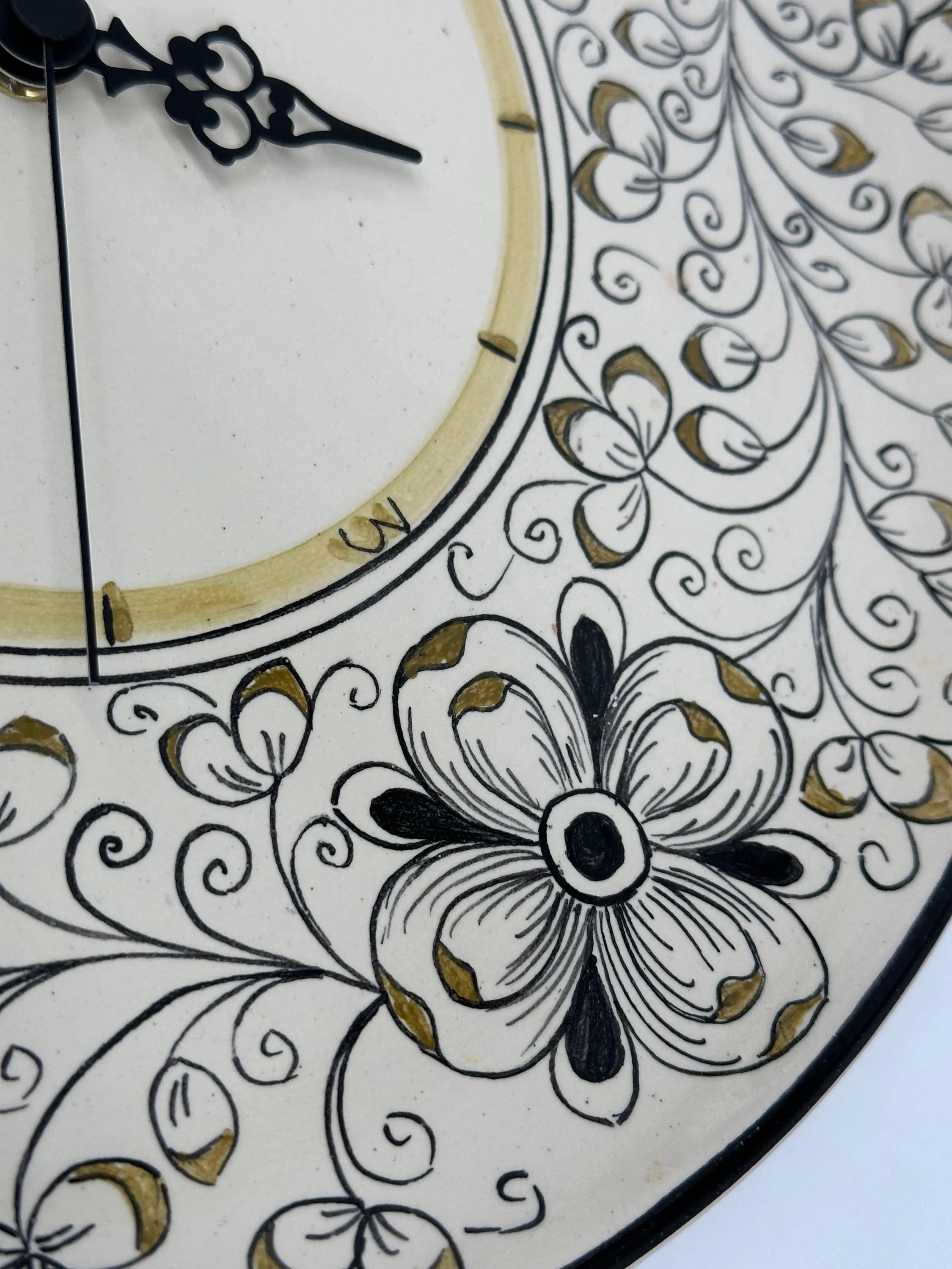 Orologio da Parete Ceramica Caltagirone Rotondo dipinto a mano cm D.30 Decoro n.7g DD CERAMICHE SICILIANE