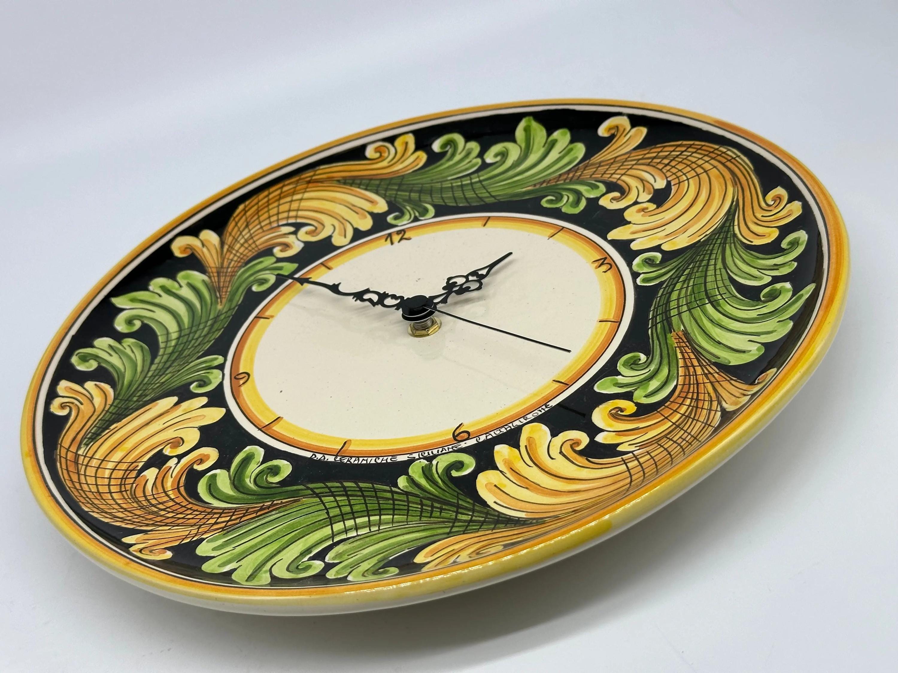 Orologio da Parete Ceramica Caltagirone Rotondo dipinto a mano cm D.30 Decoro n.10g DD CERAMICHE SICILIANE