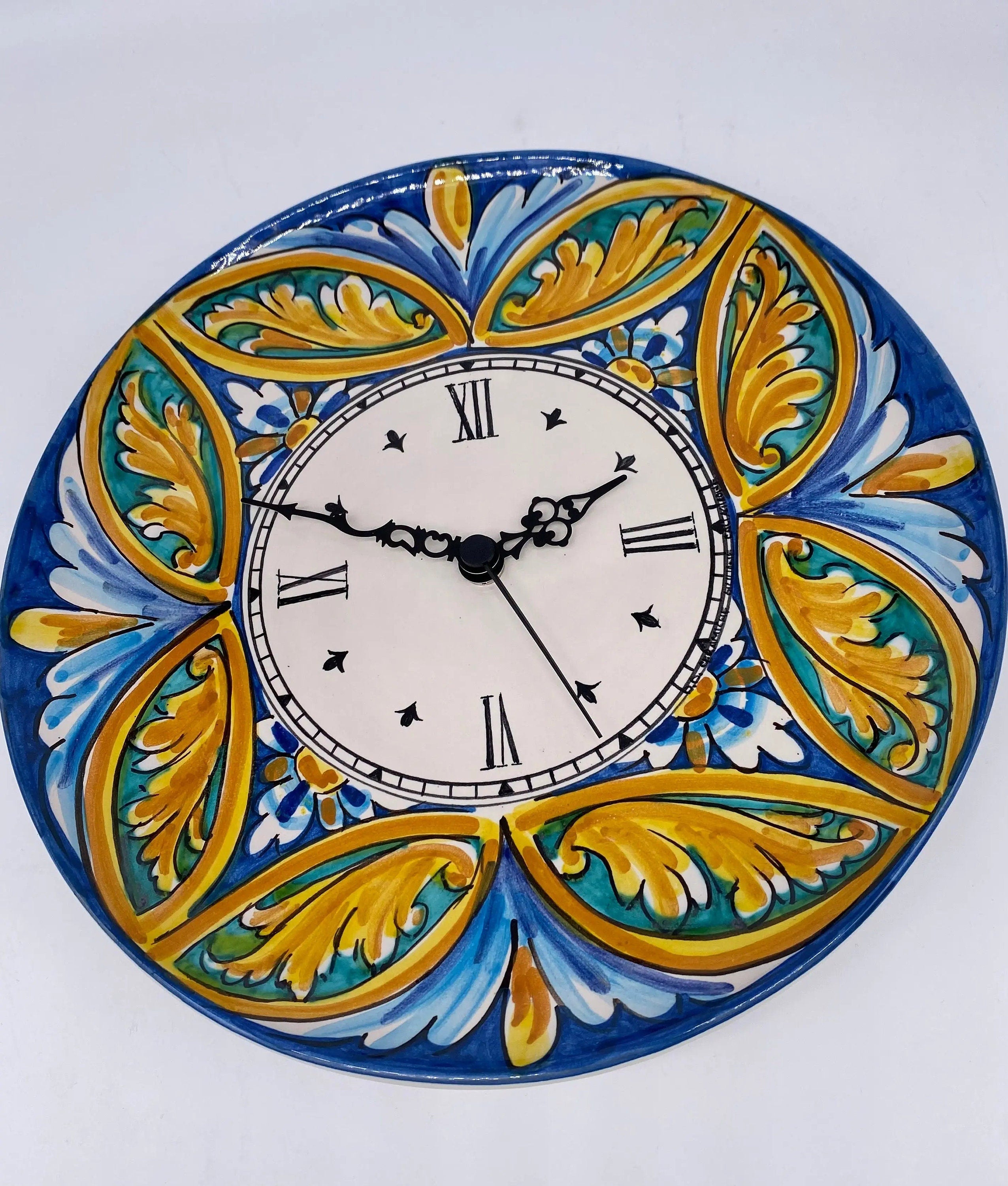 Orologio da Parete Ceramica Caltagirone Rotondo dipinto a mano cm D.30 Decoro n.4 DD CERAMICHE SICILIANE