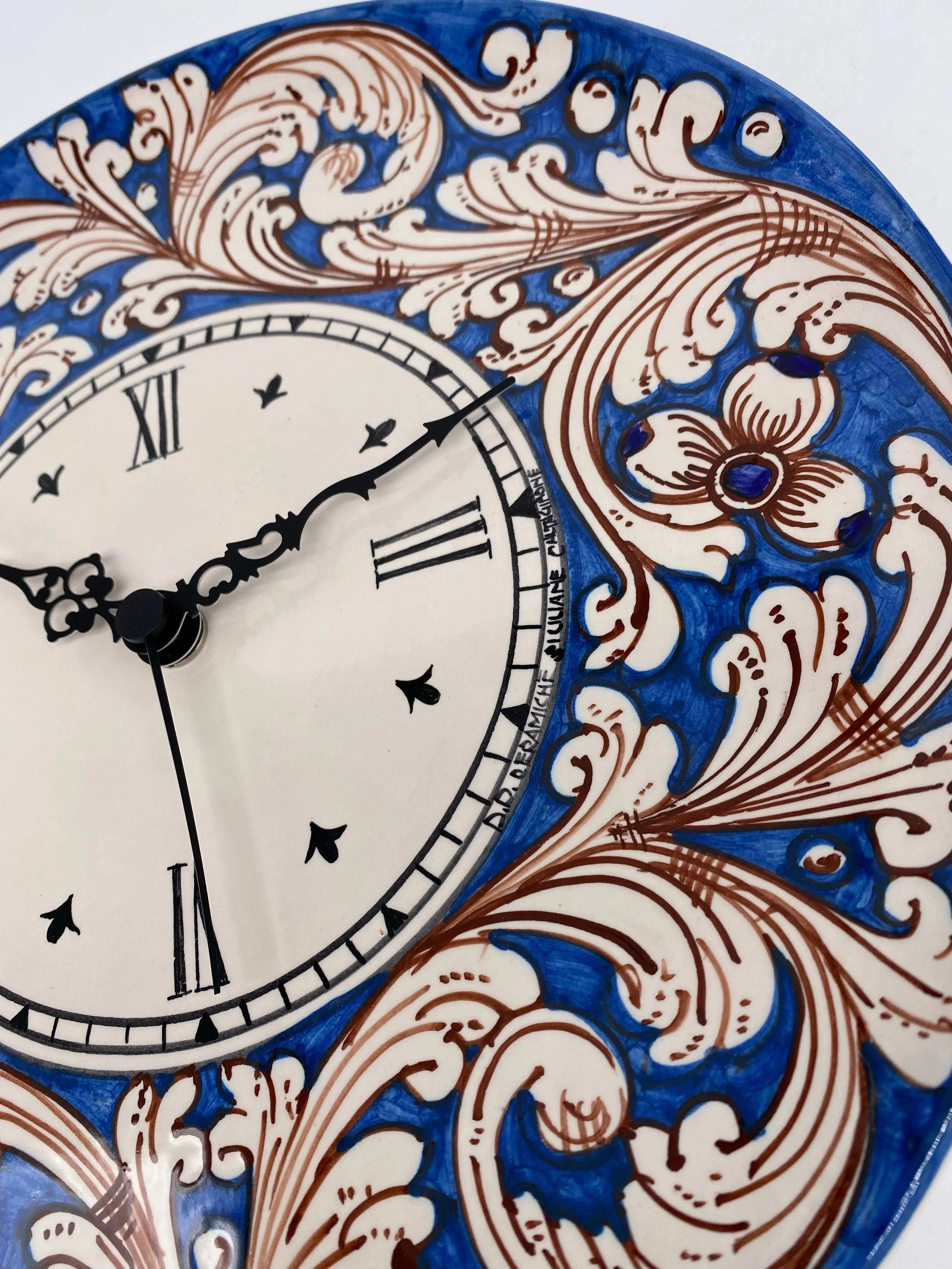 Orologio da Parete Ceramica Caltagirone Rotondo dipinto a mano cm D.30 Decoro n.5 DD CERAMICHE SICILIANE