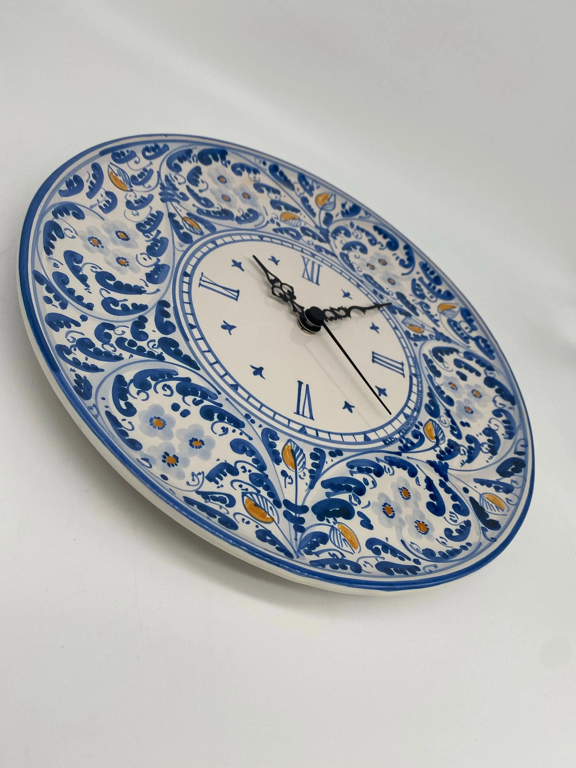 Orologio da Parete Ceramica Caltagirone Rotondo dipinto a mano cm D.30 Decoro n.2 DD CERAMICHE SICILIANE