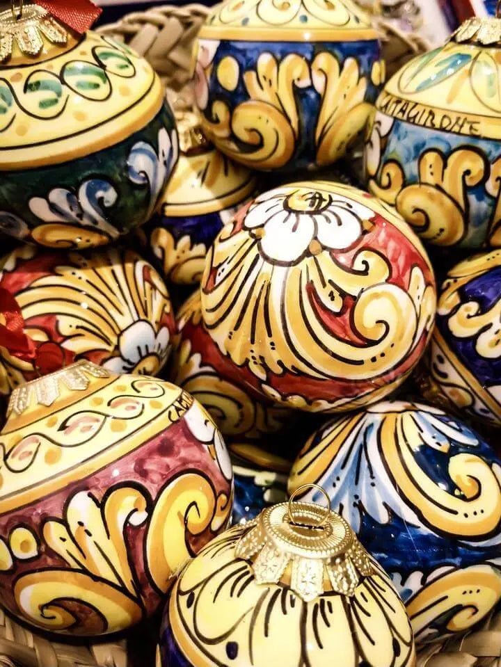 Palla di Natale Diametro 8cm decorata a mano Ceramica di Caltagirone VARI DECORI - DD CERAMICHE SICILIANE