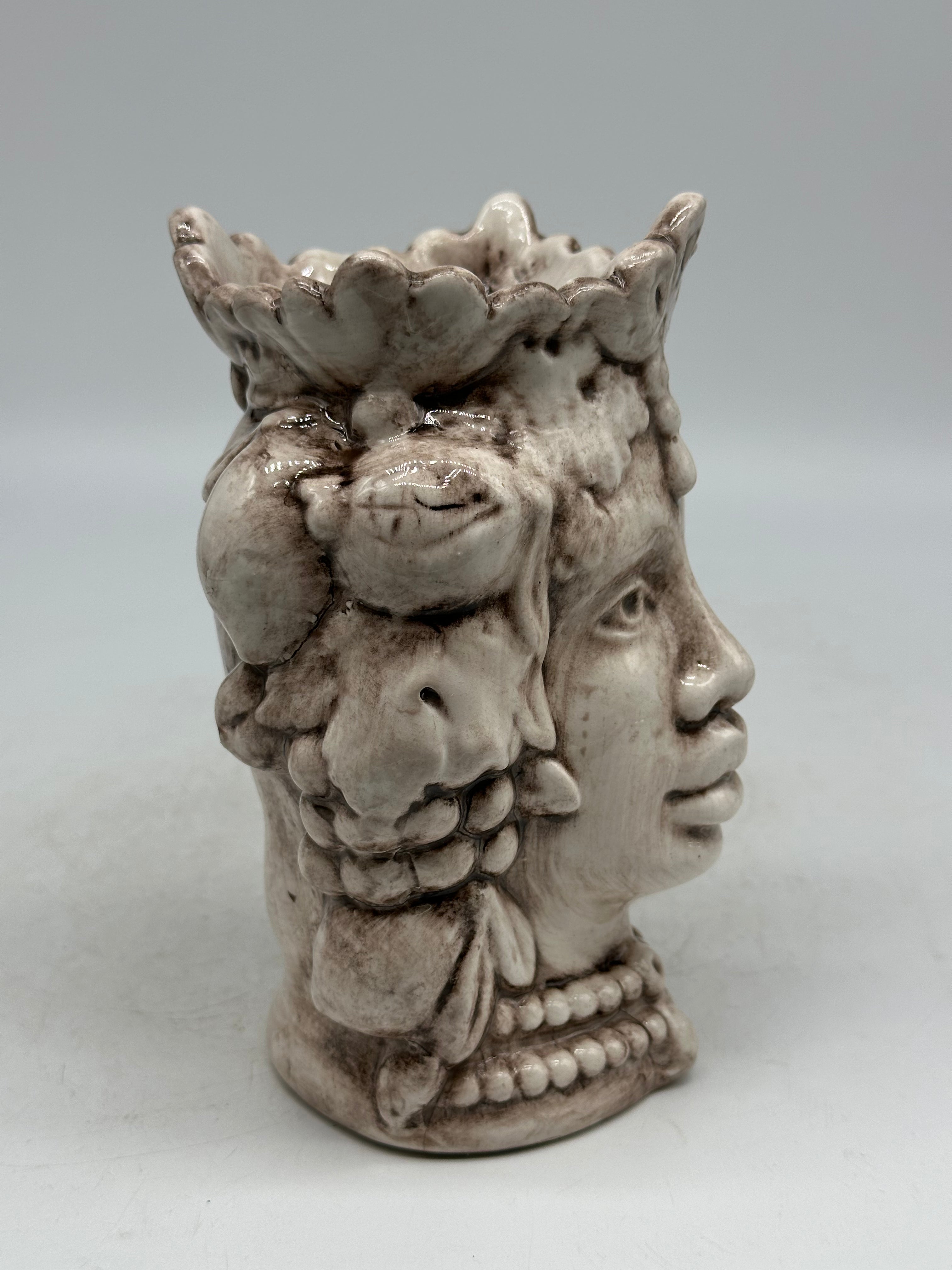 Pezzo con Difetto - Testa di Moro Afro Frutta Donna Ceramica Caltagirone cm H.18 L.12 Artigianale Ecru - TESTE DI MORO