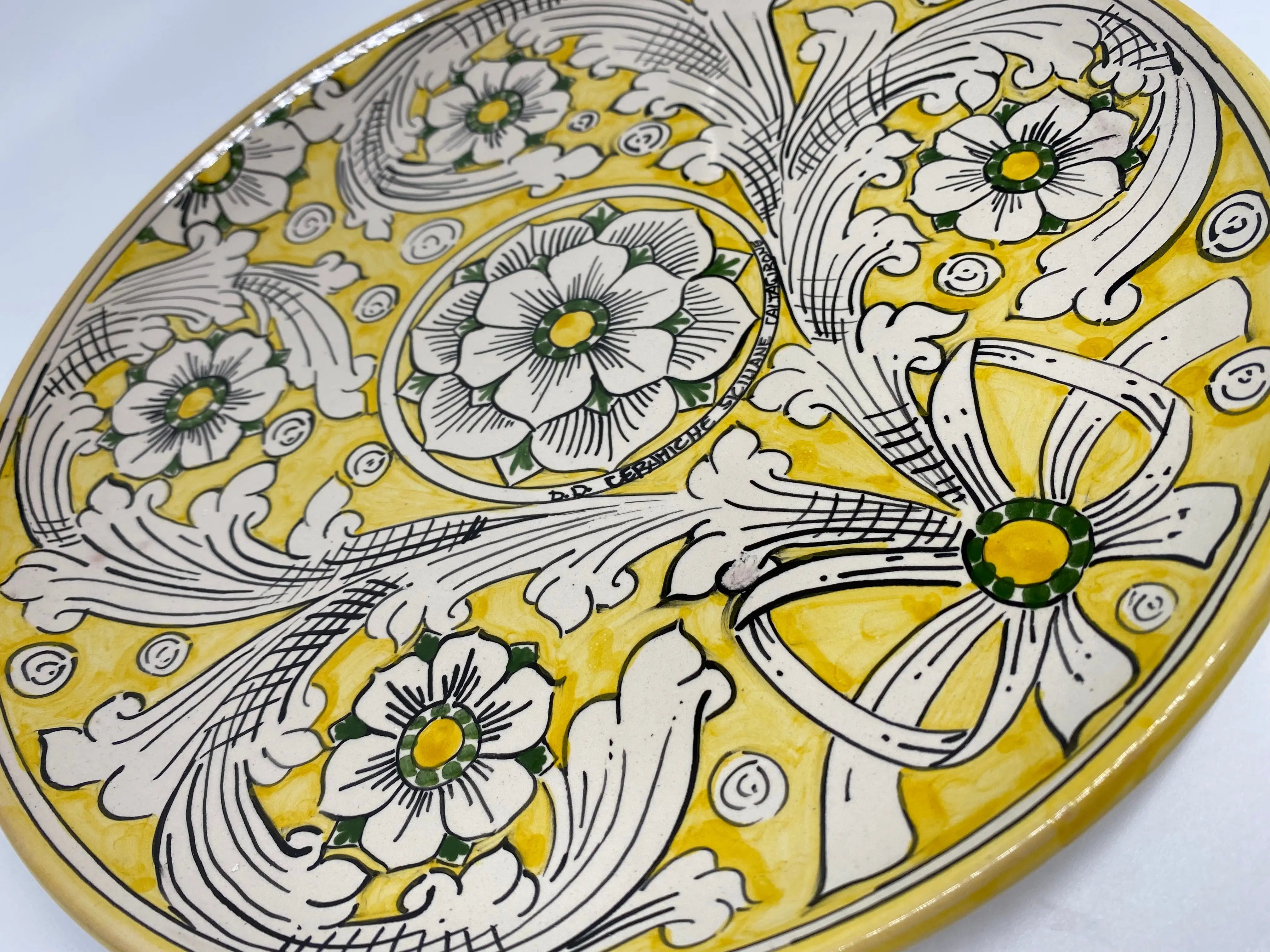 Piatto Decorativo dipinto a mano diametro cm 30 Decoro n.11 DD CERAMICHE SICILIANE
