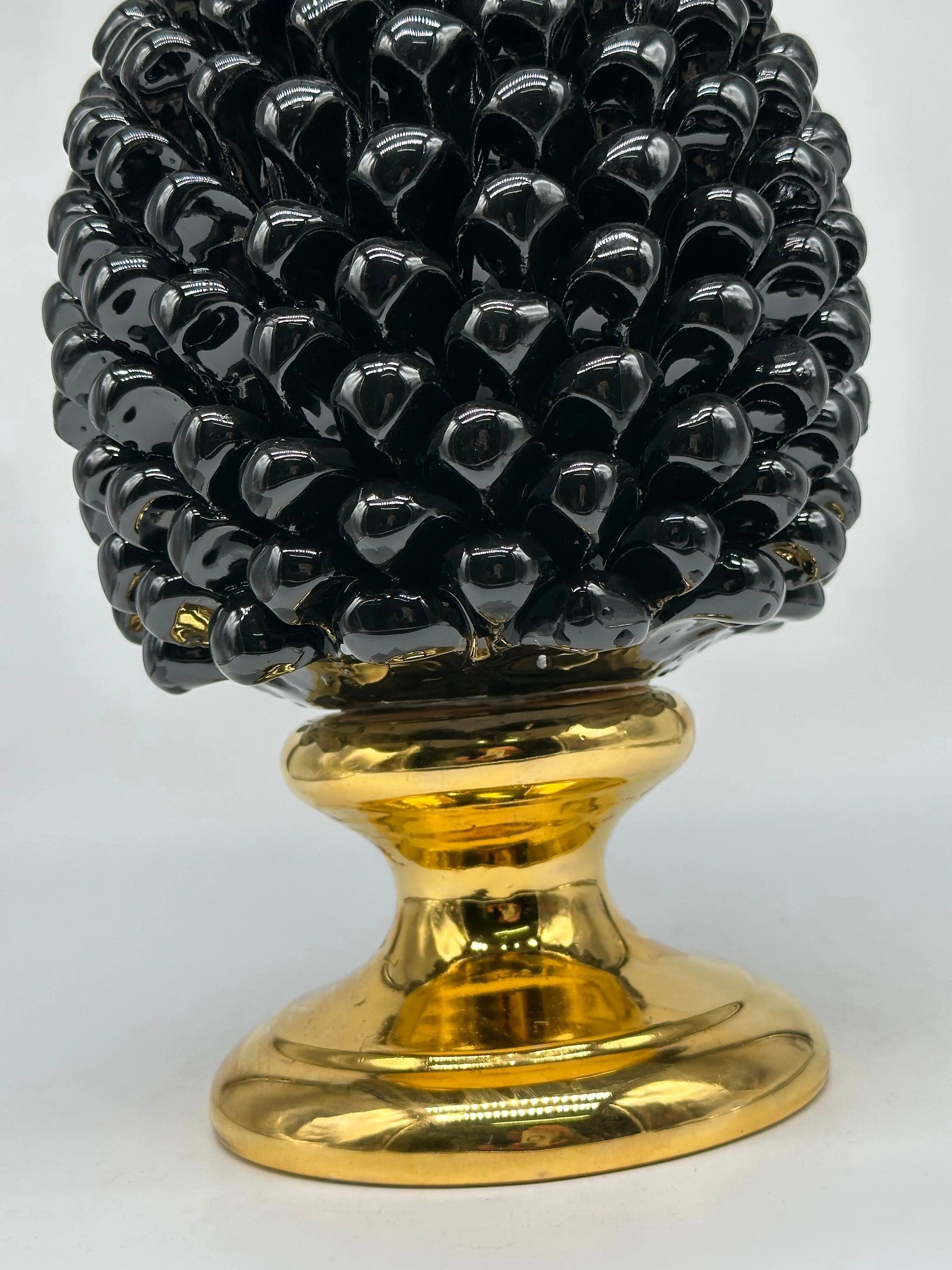 Pigna Aurum Ceramica Caltagirone cm H.30 Artigianale Nero DD CERAMICHE SICILIANE