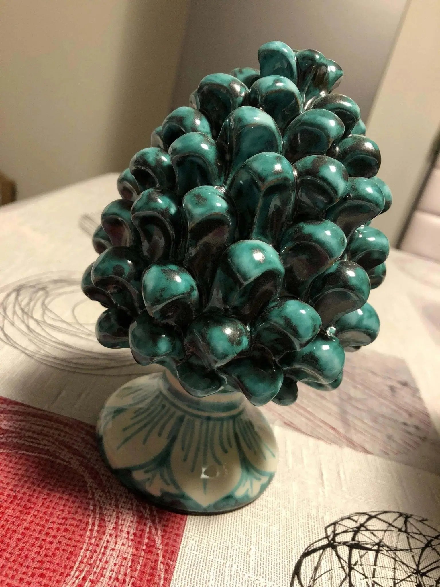 Pigna Ceramica Caltagirone cm H.15 Artigianale con Base Decorata VARI COLORI - DD CERAMICHE SICILIANE