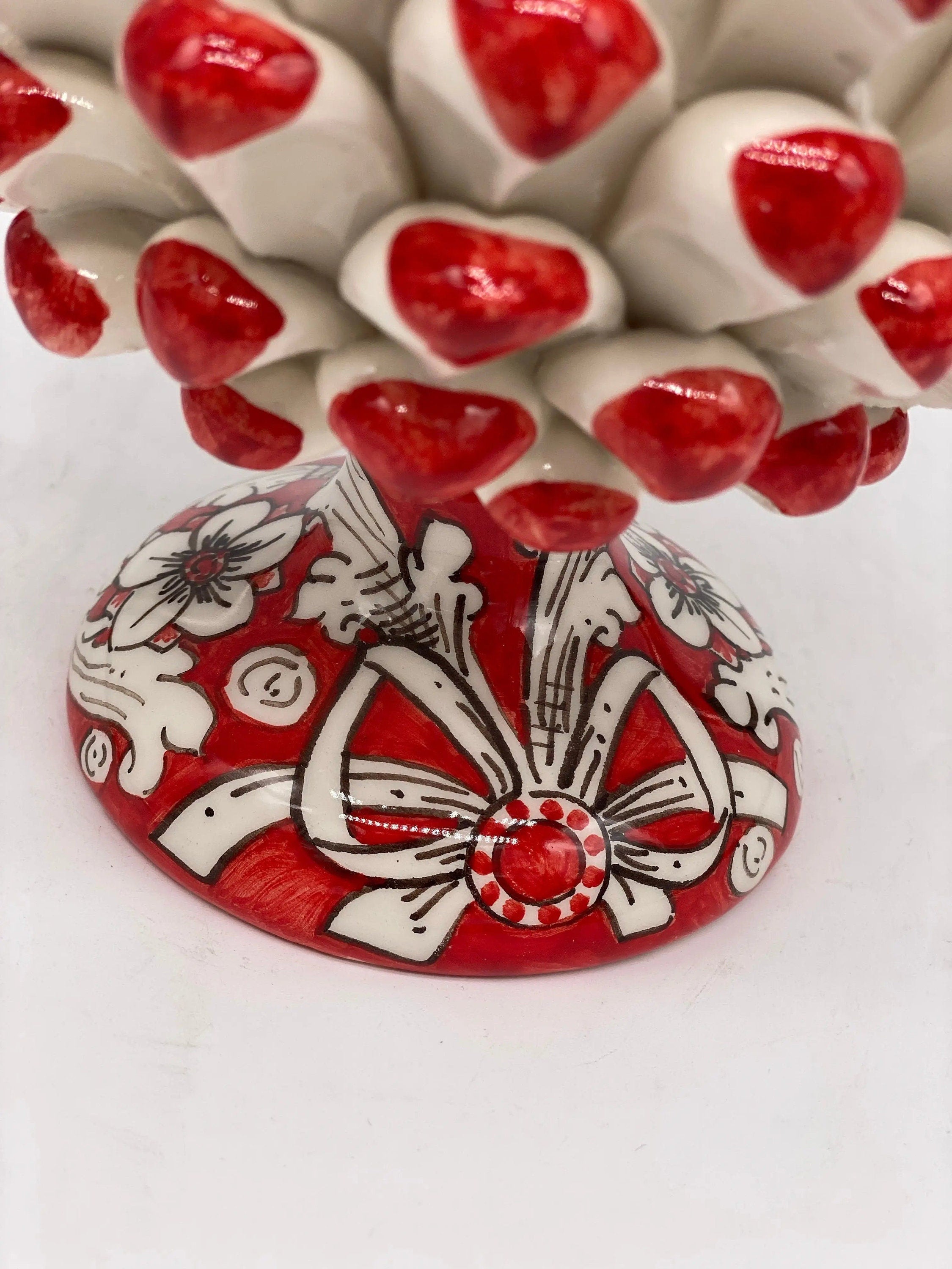 Pigna Ceramica Caltagirone cm H.20 Artigianale Base Decorata Punte Rosso DD CERAMICHE SICILIANE