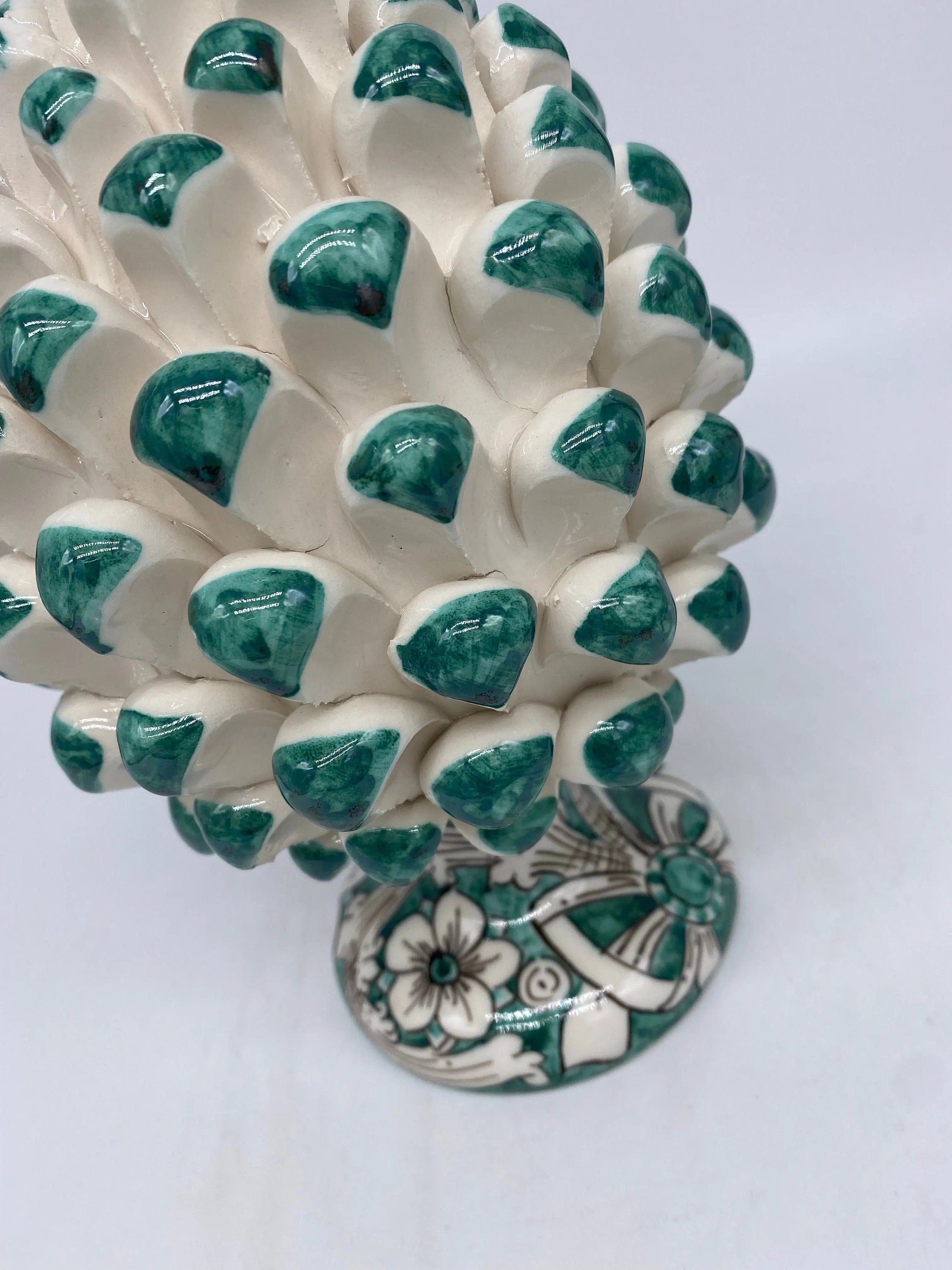 Pigna Ceramica Caltagirone cm H.20 Artigianale Base Decorata Punte Verde DD CERAMICHE SICILIANE