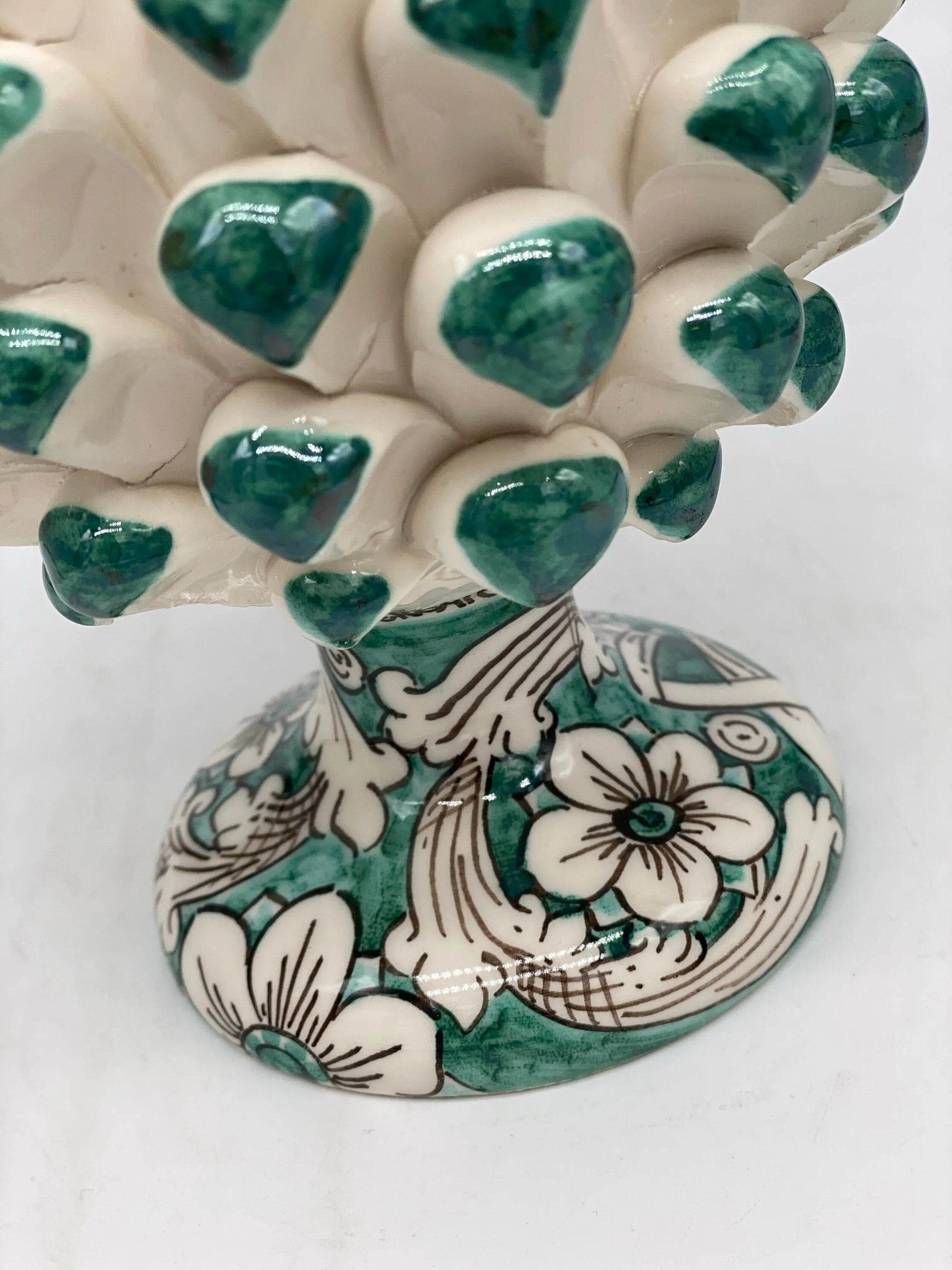 Pigna Ceramica Caltagirone cm H.20 Artigianale Base Decorata Punte Verde DD CERAMICHE SICILIANE
