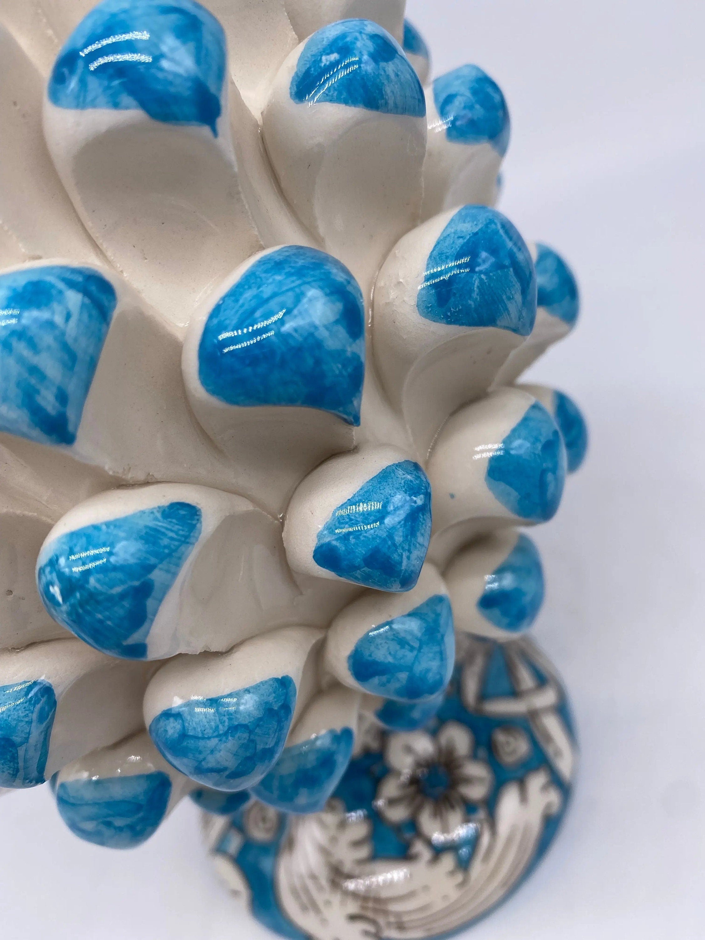 Pigna Ceramica Caltagirone cm H.20 Artigianale Base Decorata Punte Celeste DD CERAMICHE SICILIANE